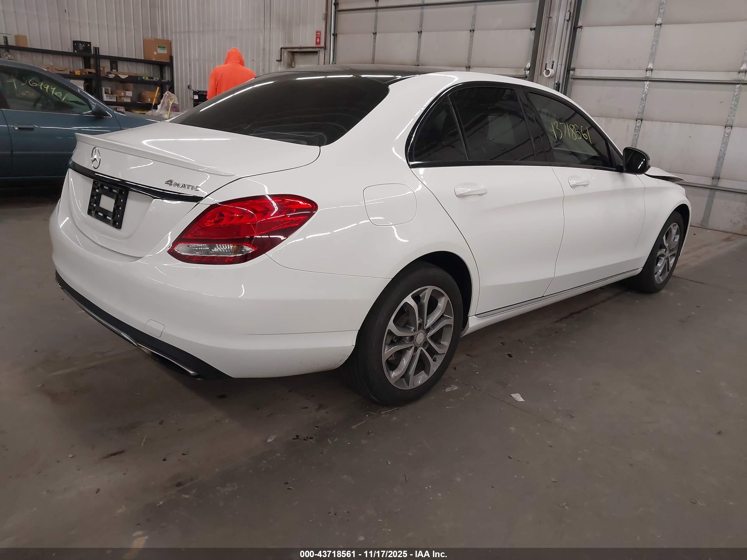 MERCEDES-BENZ C image 4