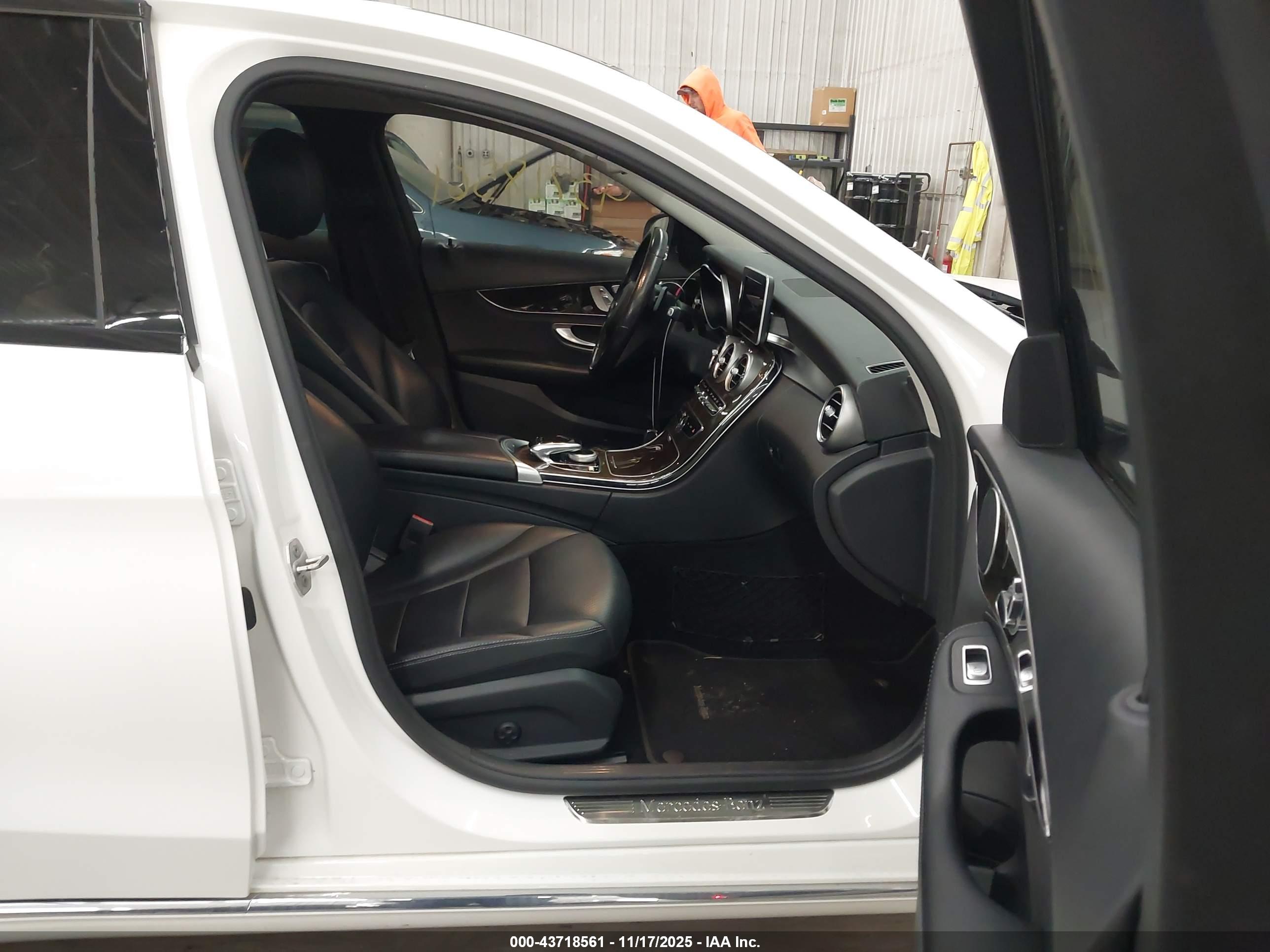 MERCEDES-BENZ C image 5