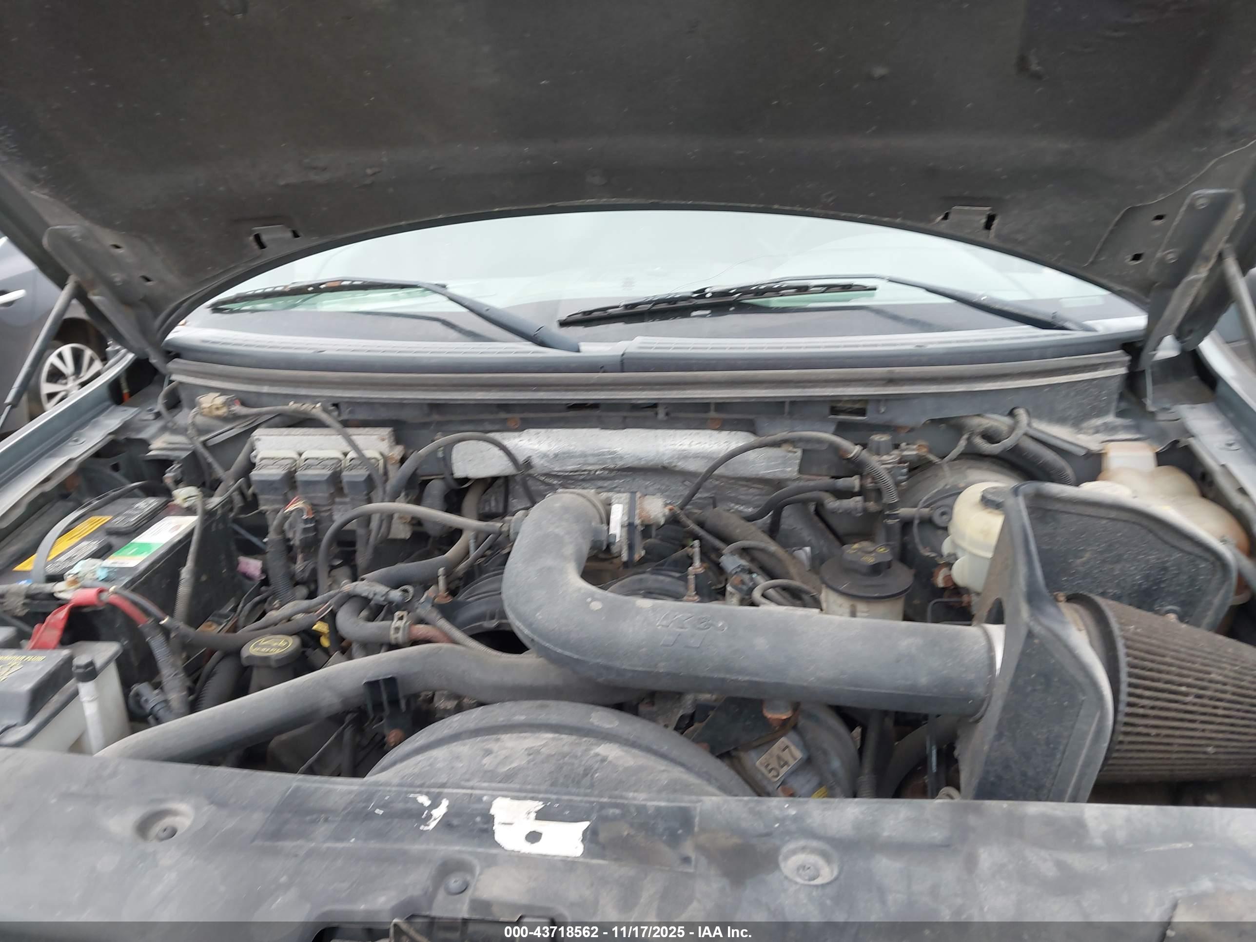 FORD F-150 image 10