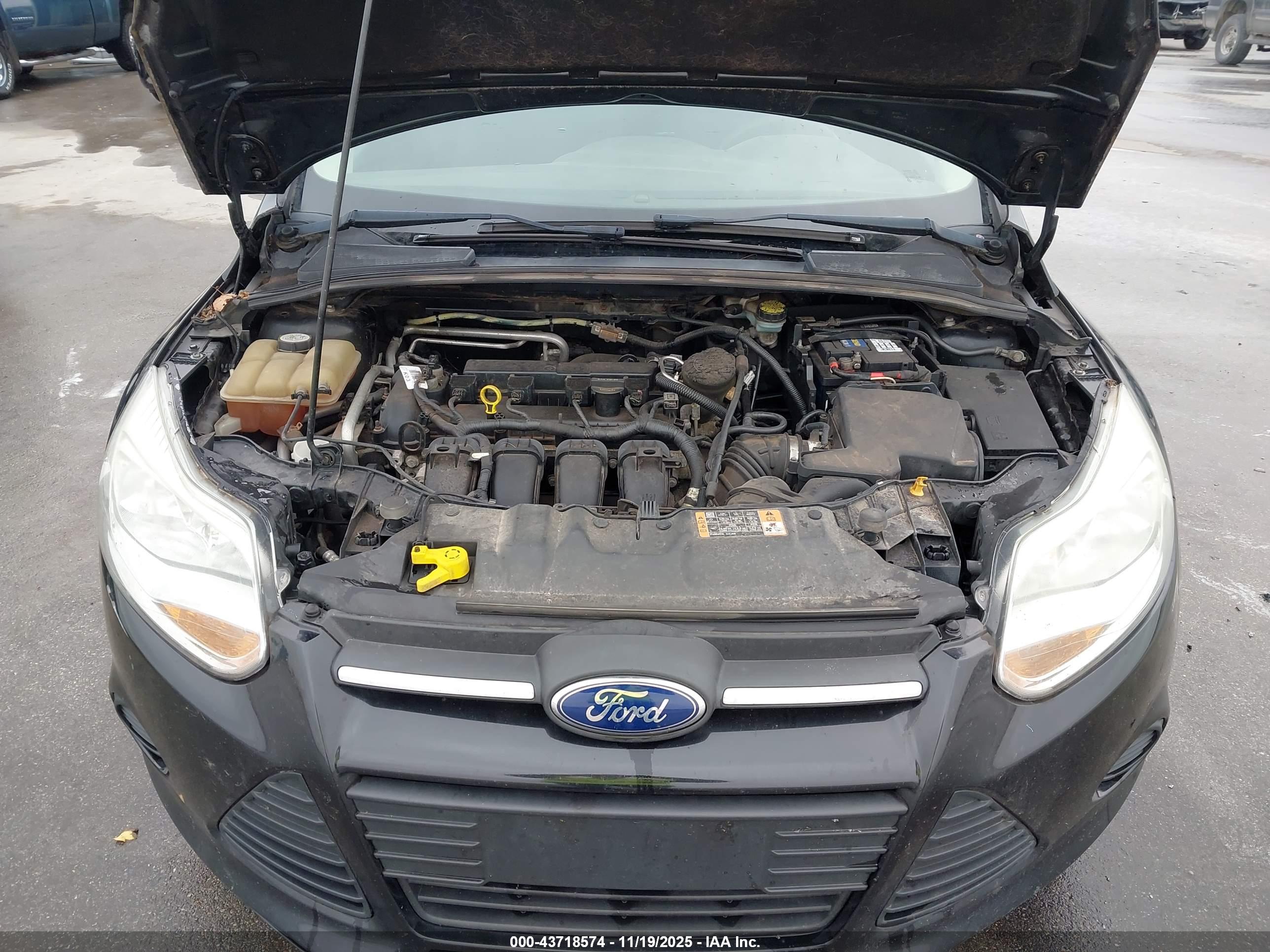 FORD FOCUS image 10