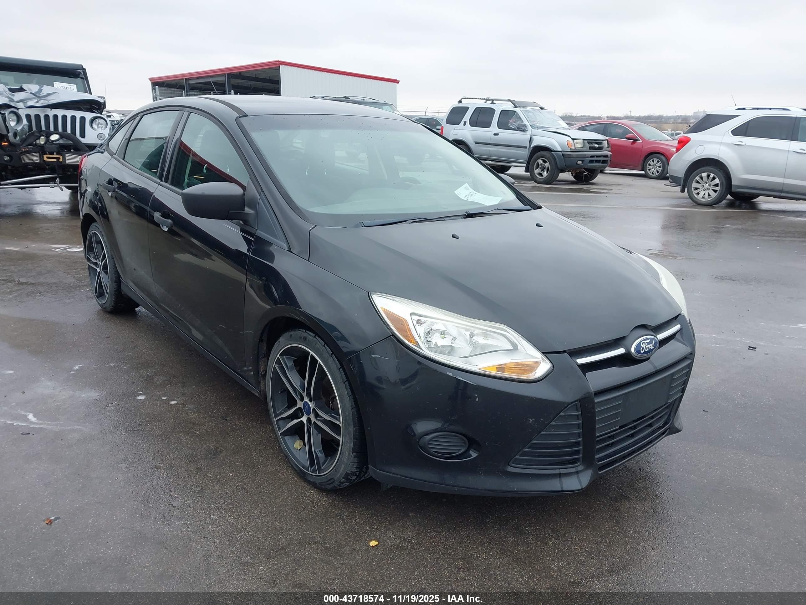 FORD FOCUS image 6