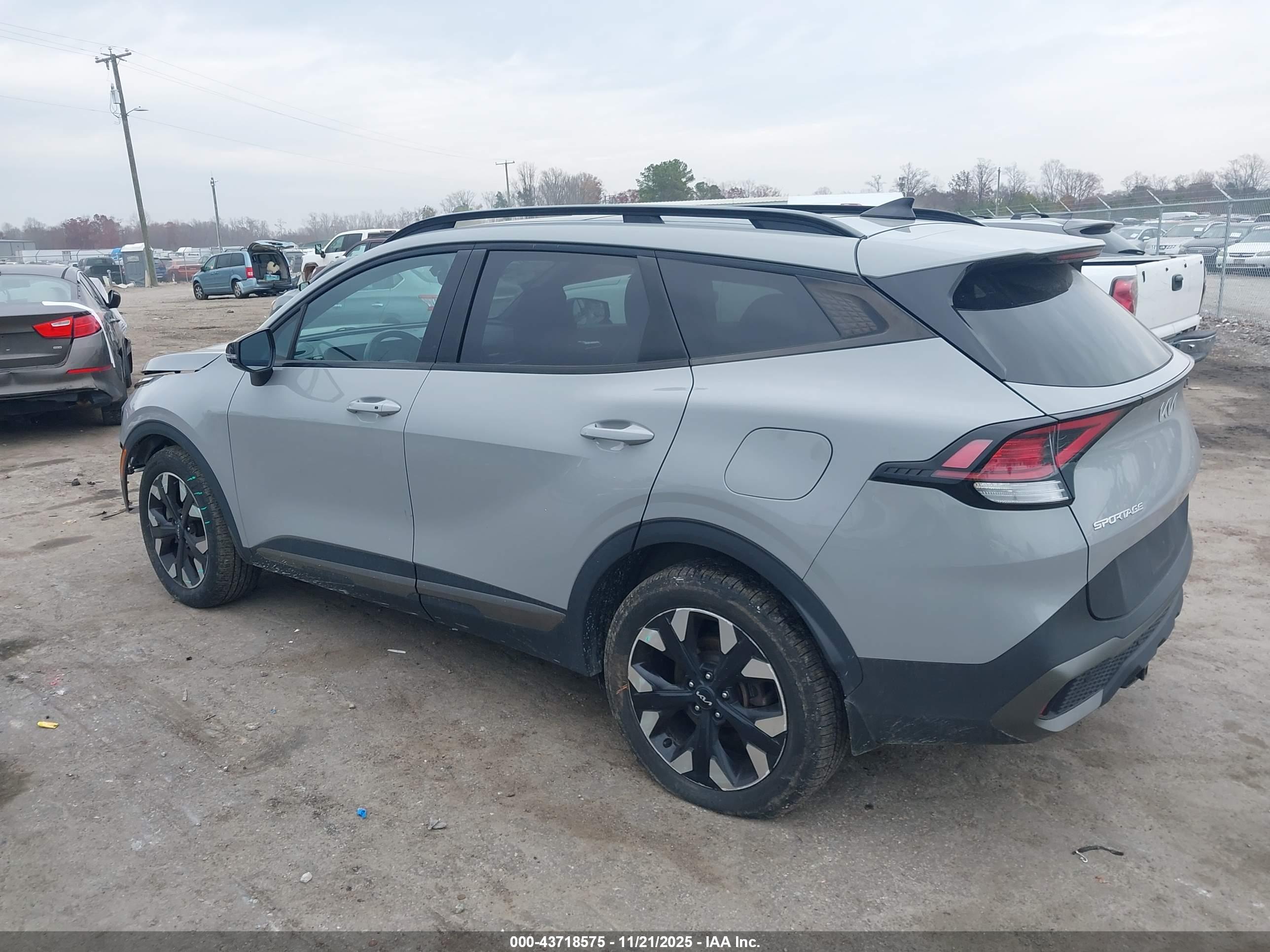KIA SPORTAGE image 3