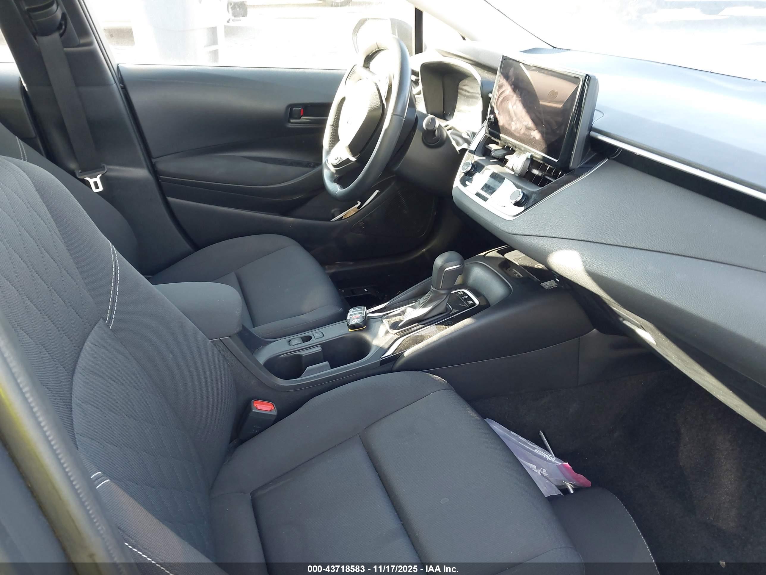 TOYOTA COROLLA image 5
