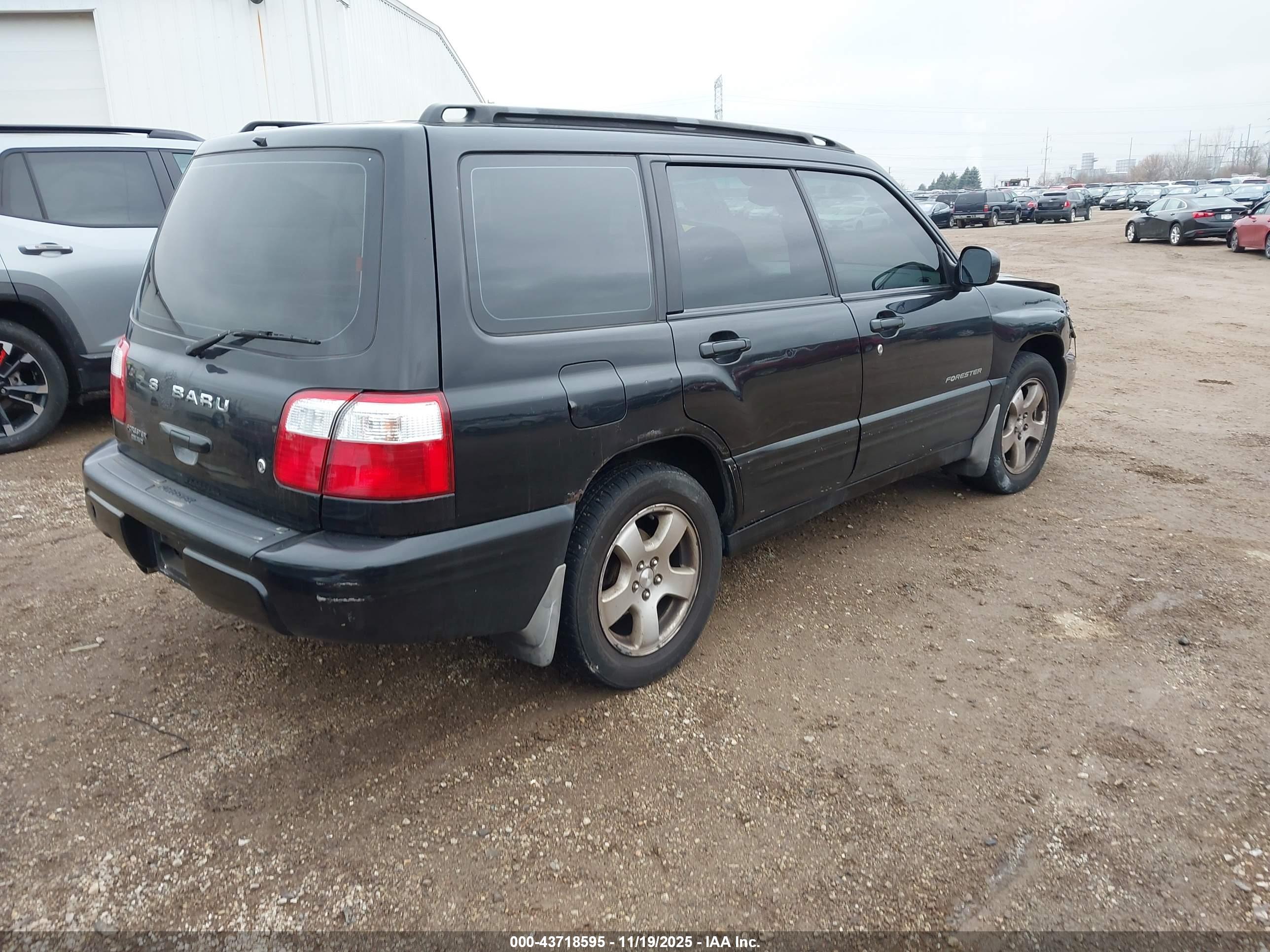 SUBARU FORESTER image 4
