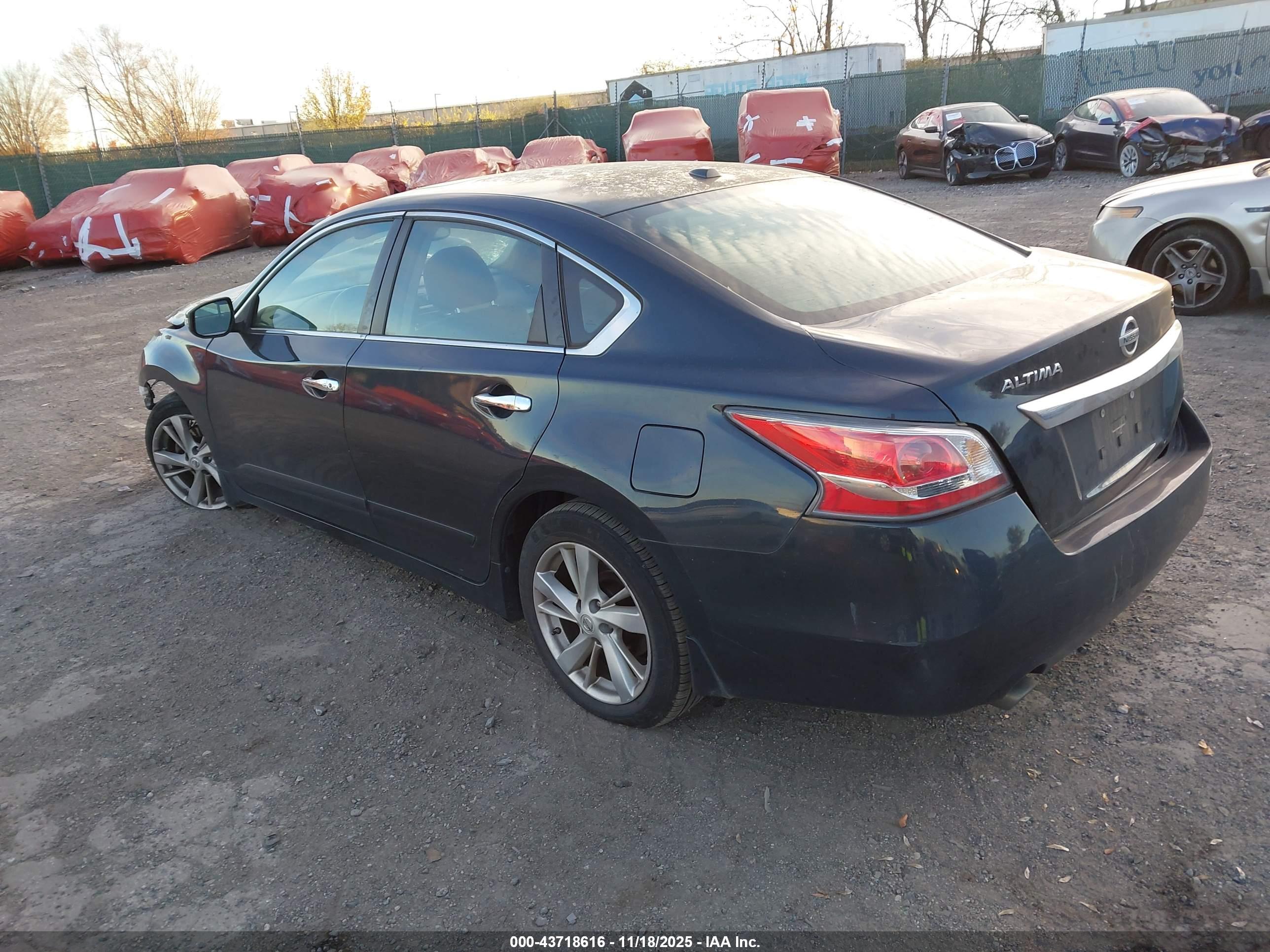 NISSAN ALTIMA image 3
