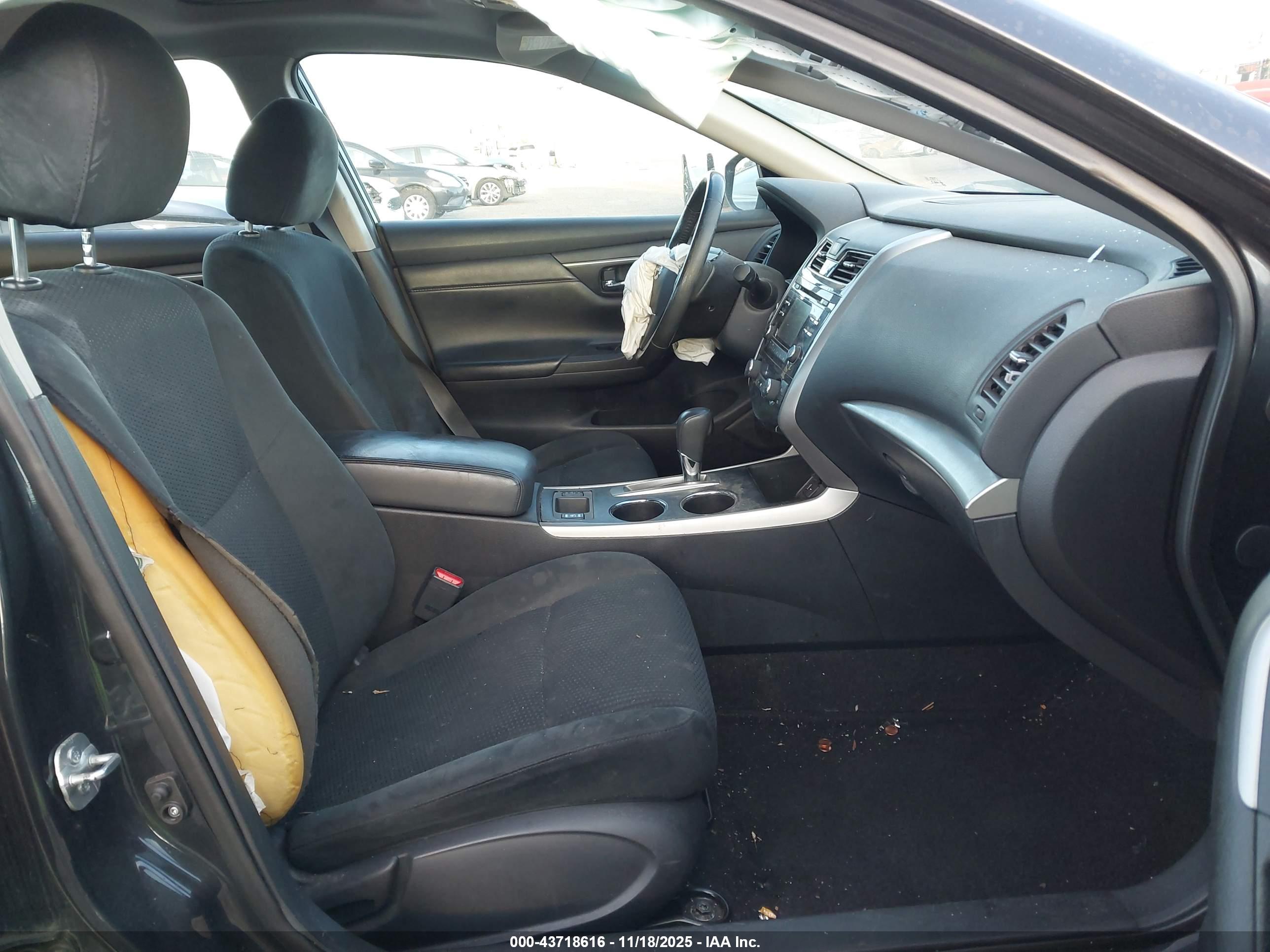 NISSAN ALTIMA image 5