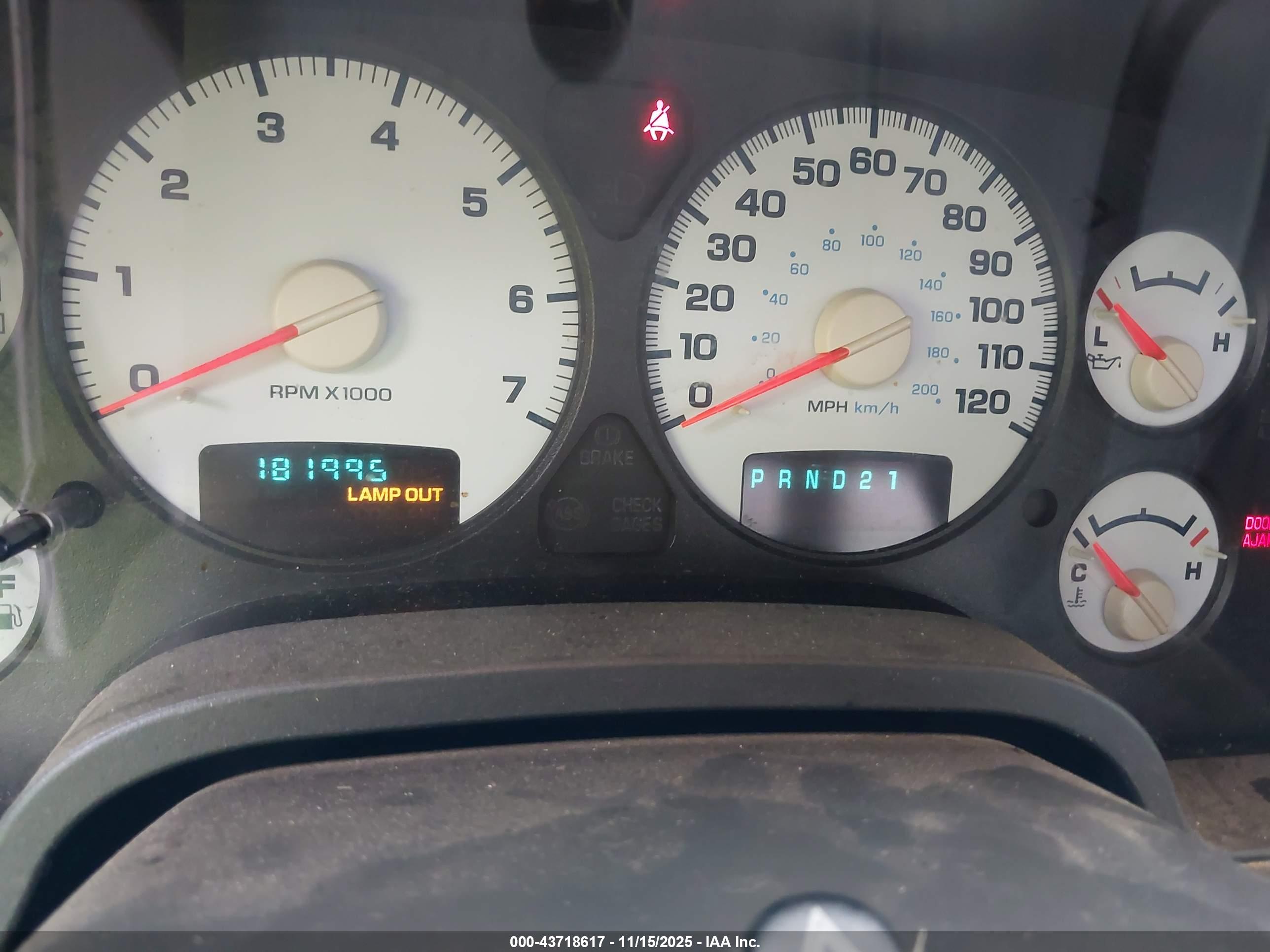 DODGE RAM image 7