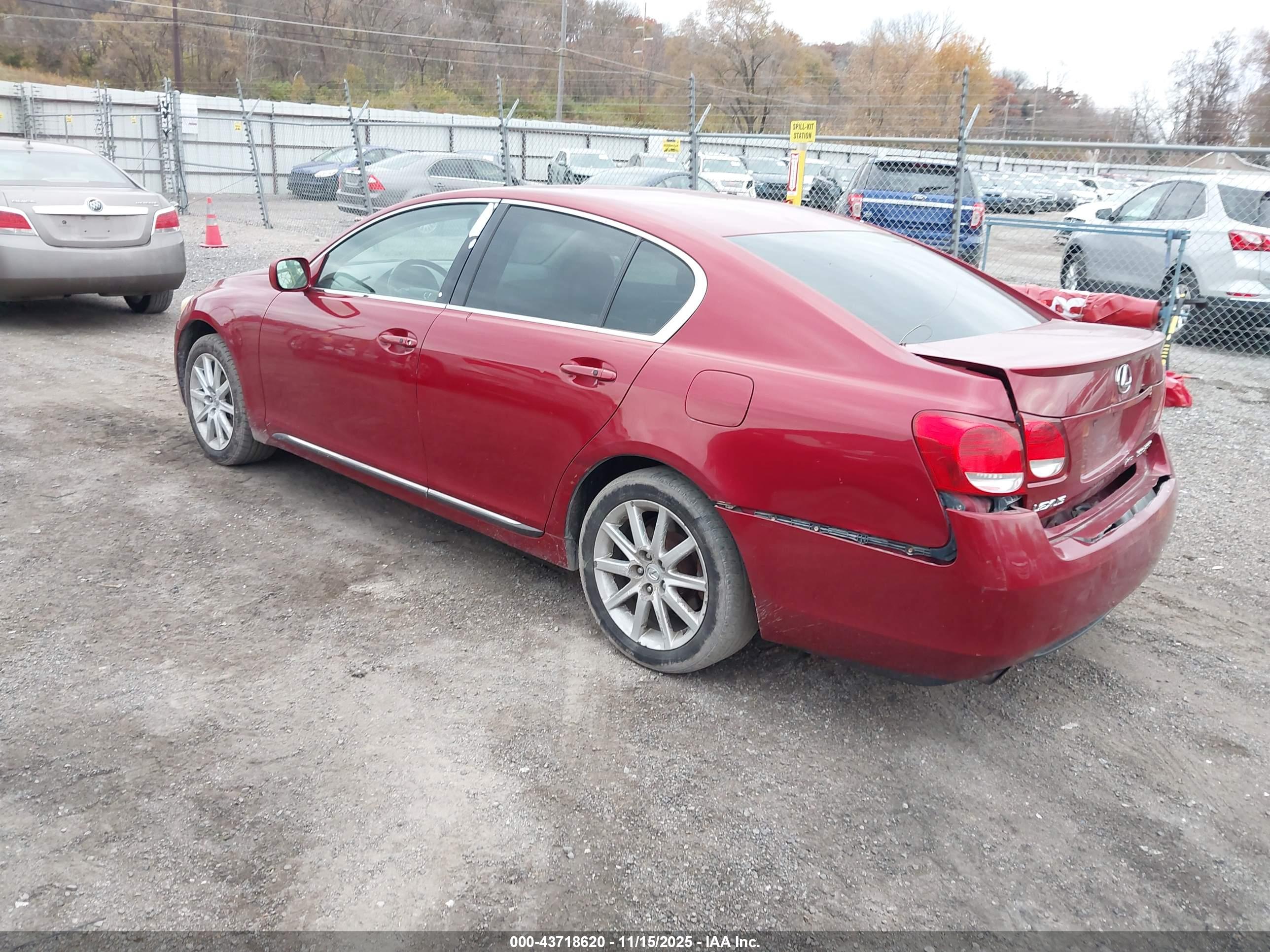 LEXUS GS image 3