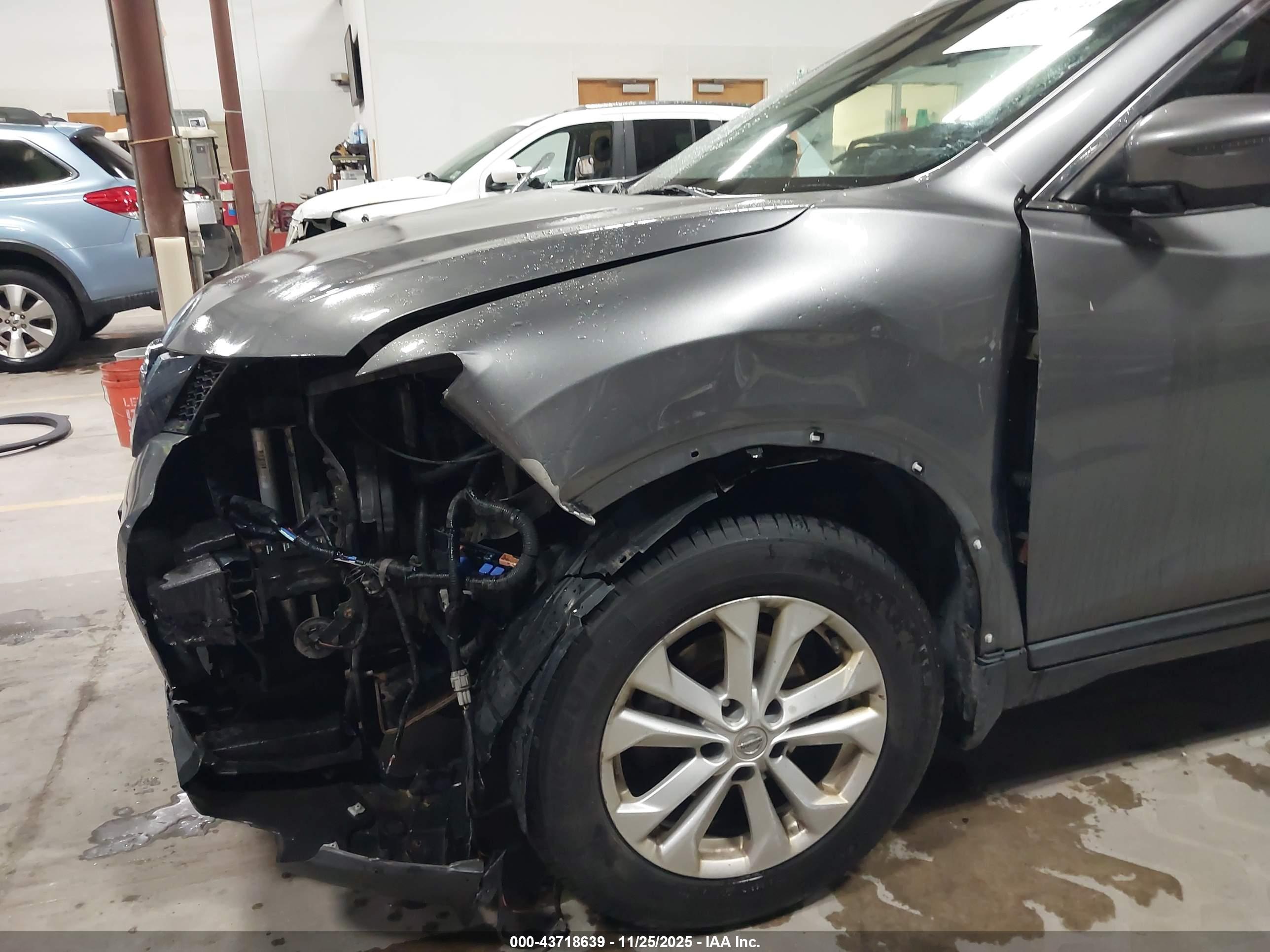 NISSAN ROGUE image 6