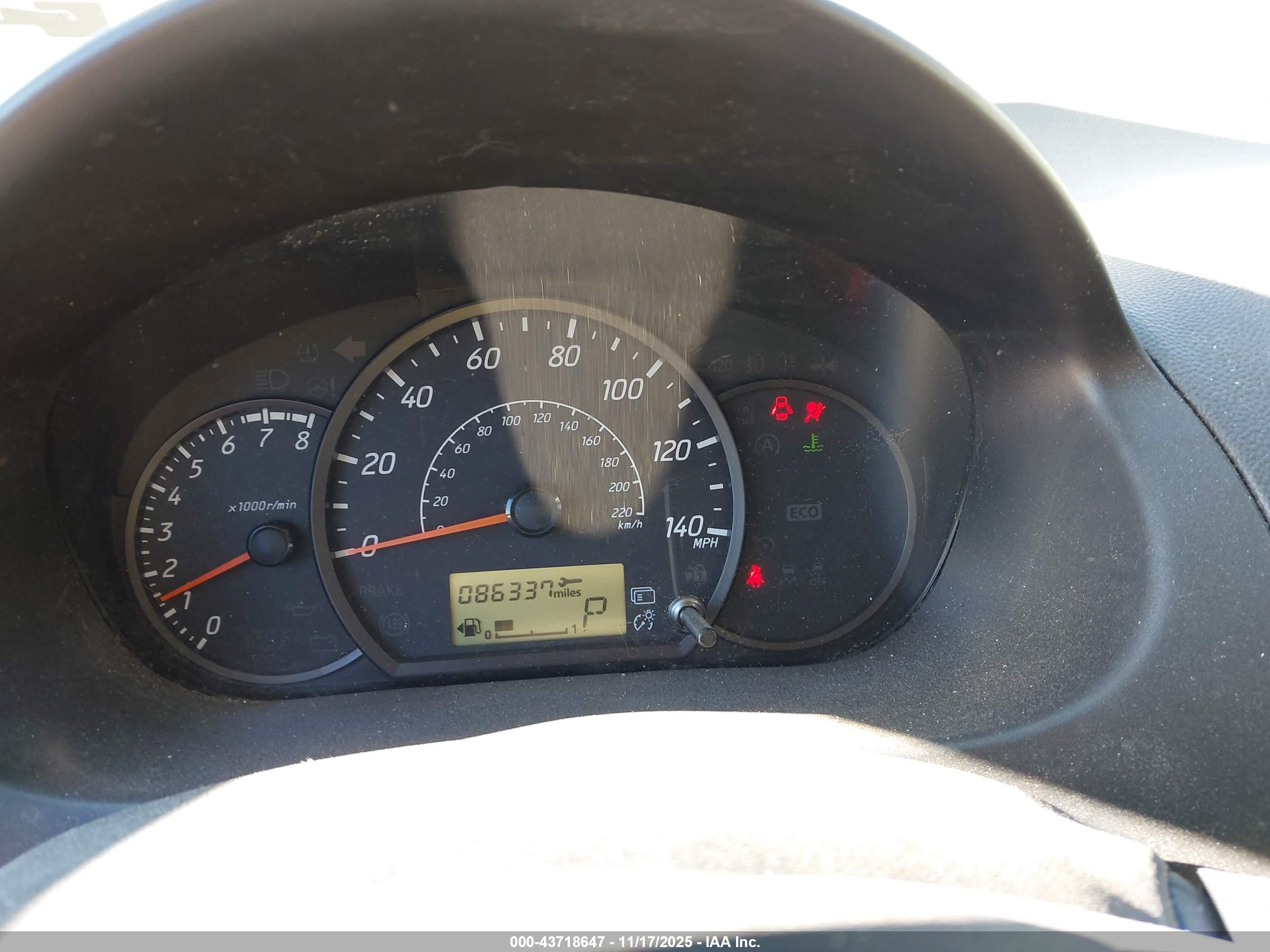 MITSUBISHI MIRAGE image 7