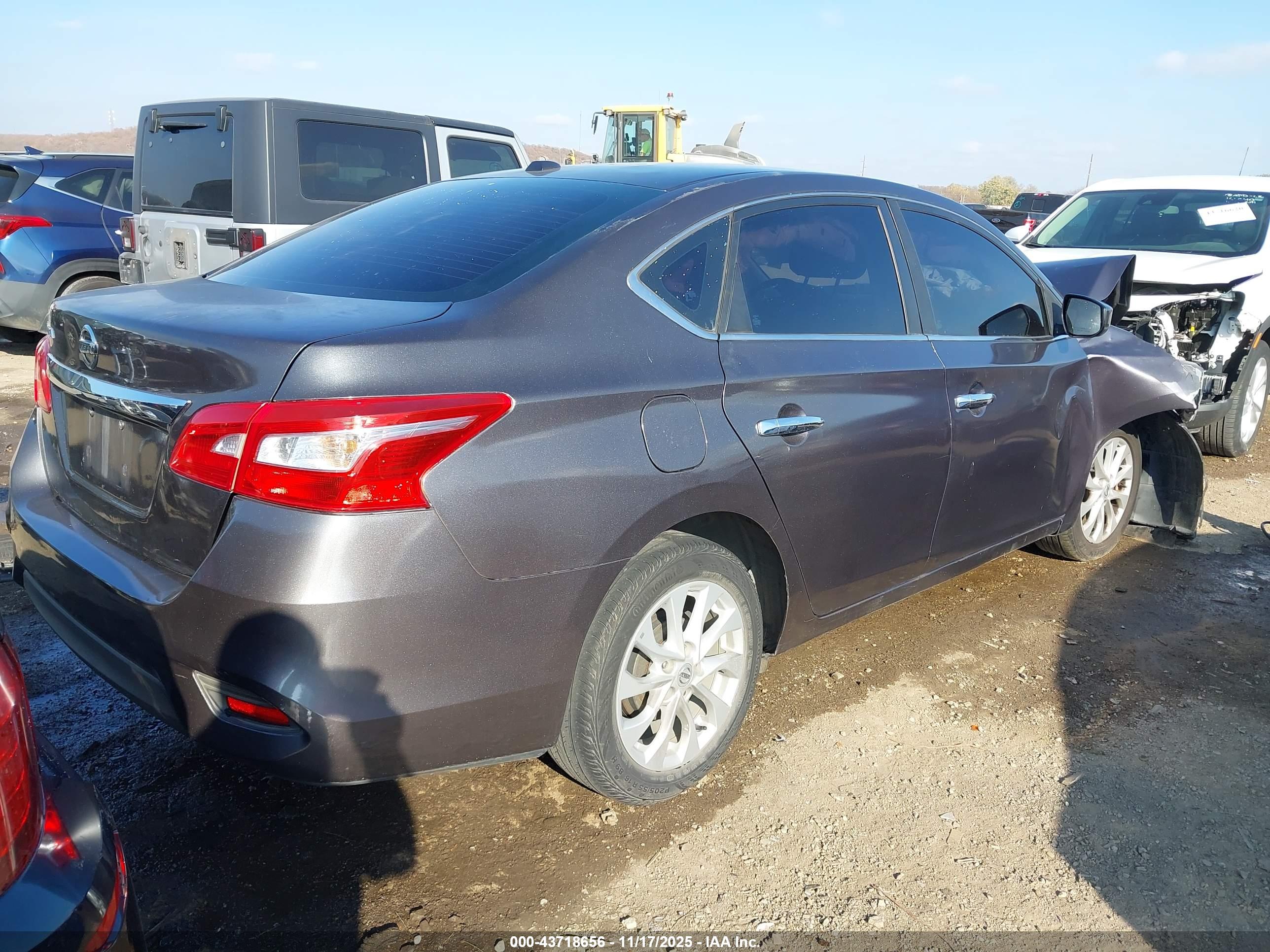 NISSAN SENTRA image 4