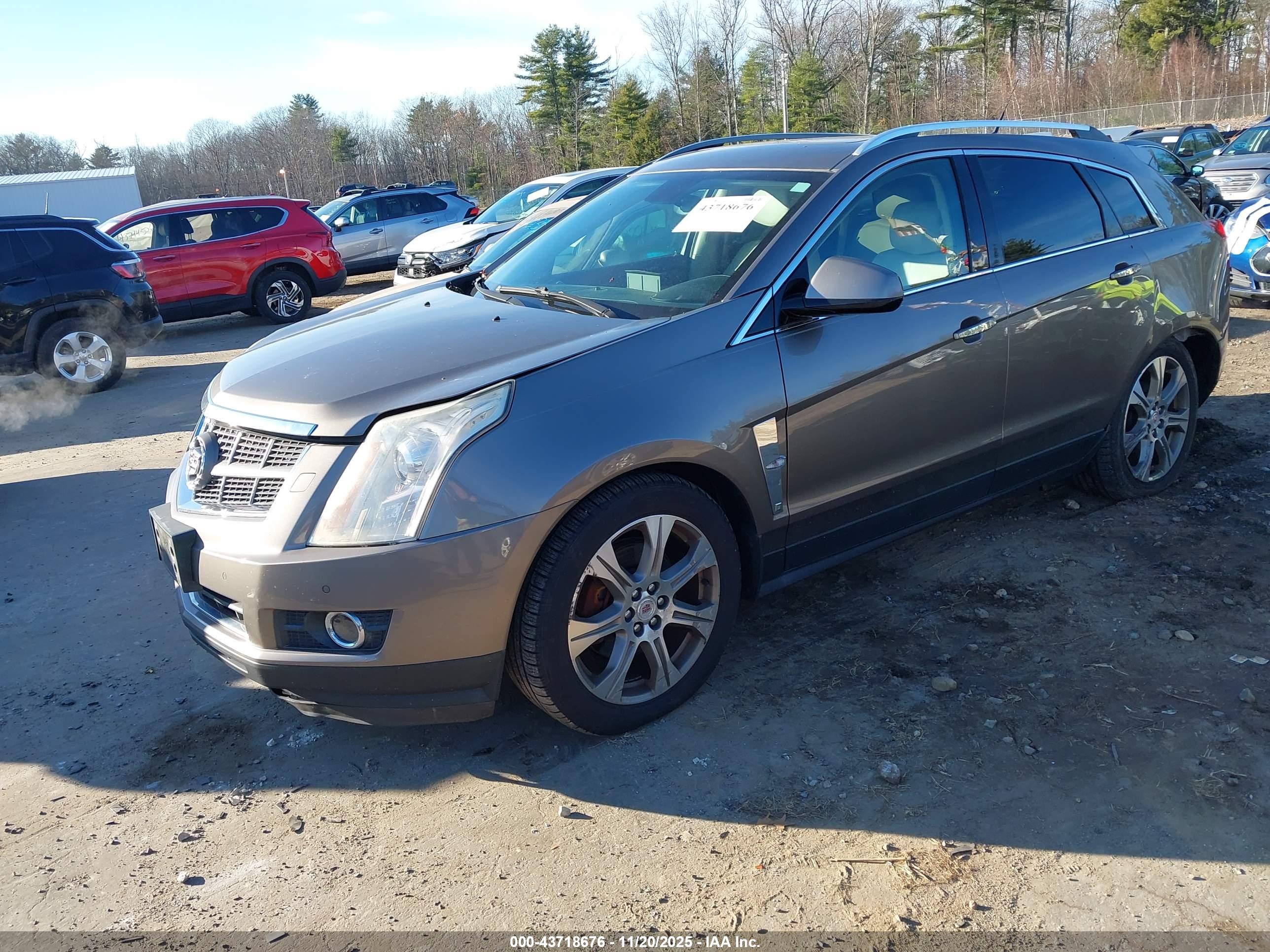 CADILLAC SRX image 2