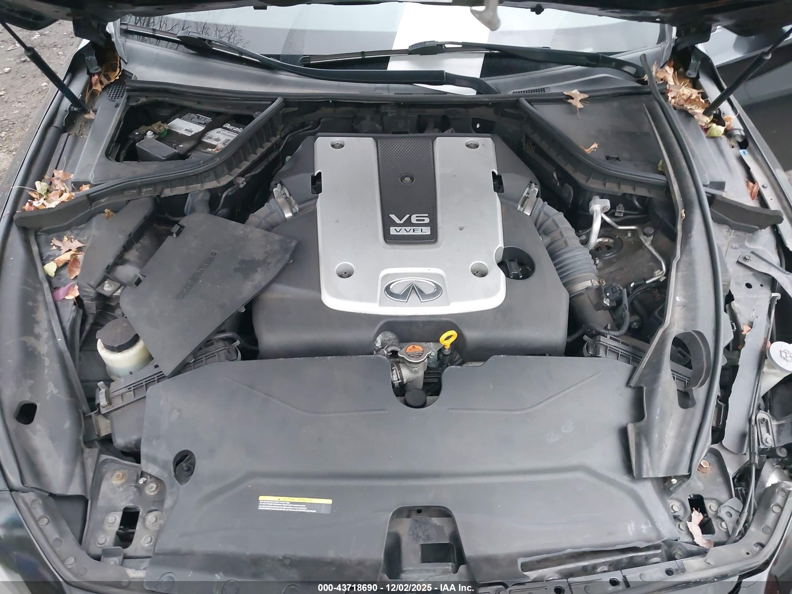 INFINITI Q50 image 10