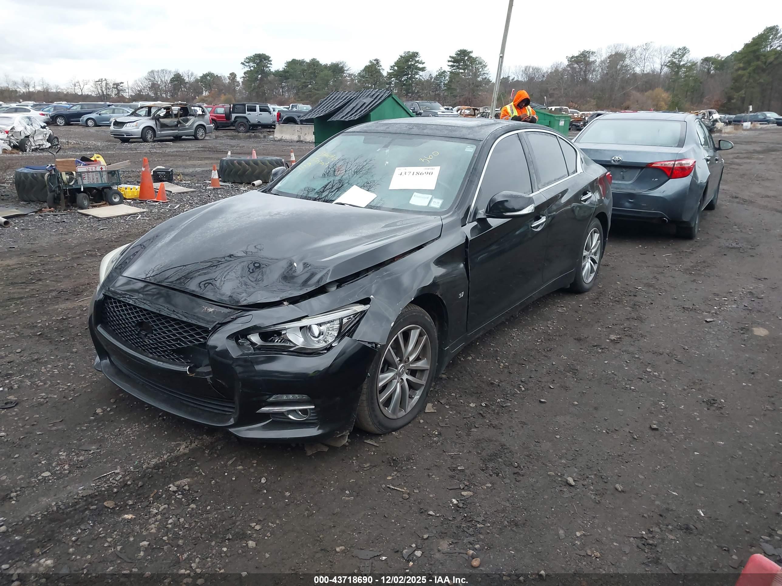 INFINITI Q50 image 2