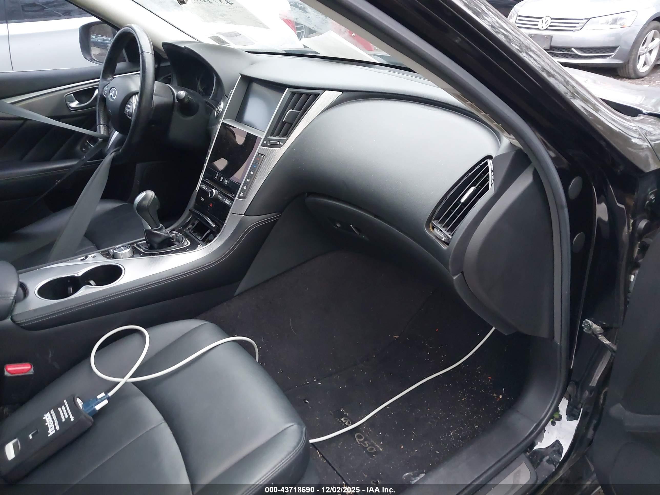INFINITI Q50 image 5