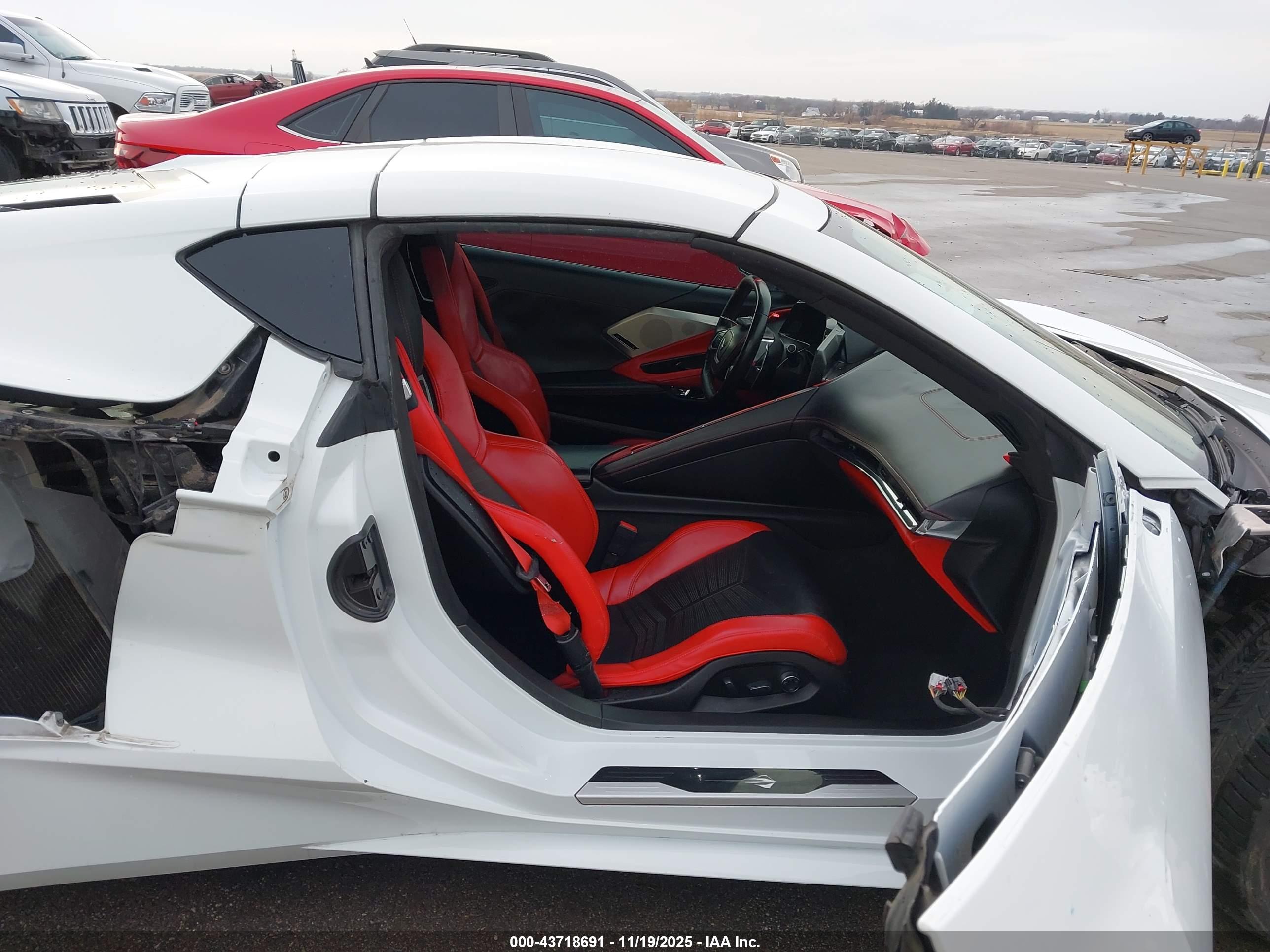 CHEVROLET CORVETTE image 5