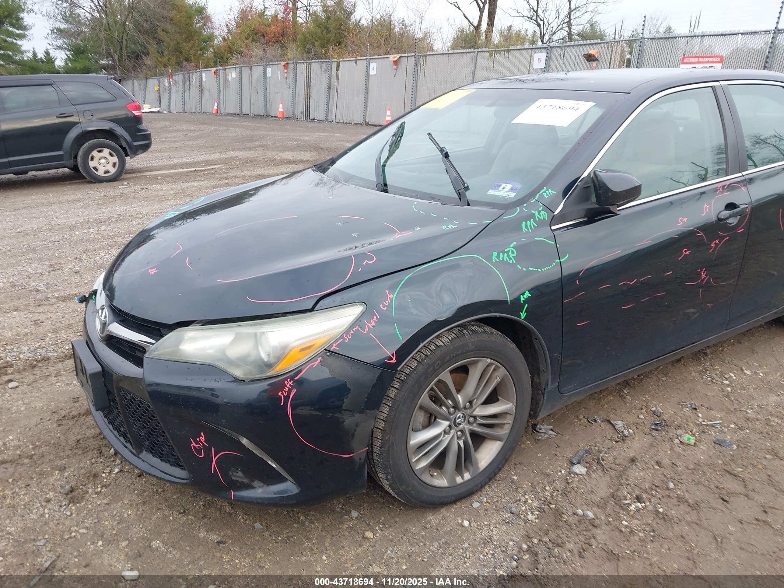 TOYOTA CAMRY image 6