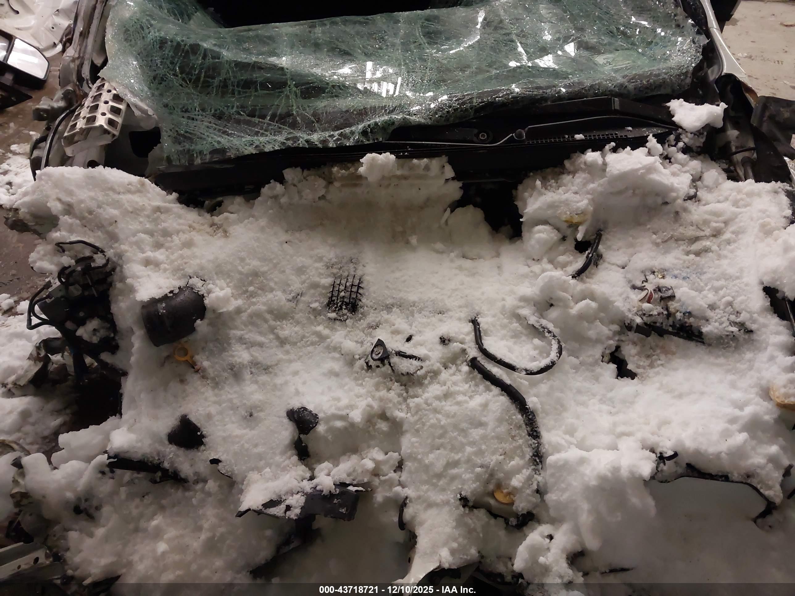 SUBARU OUTBACK image 10