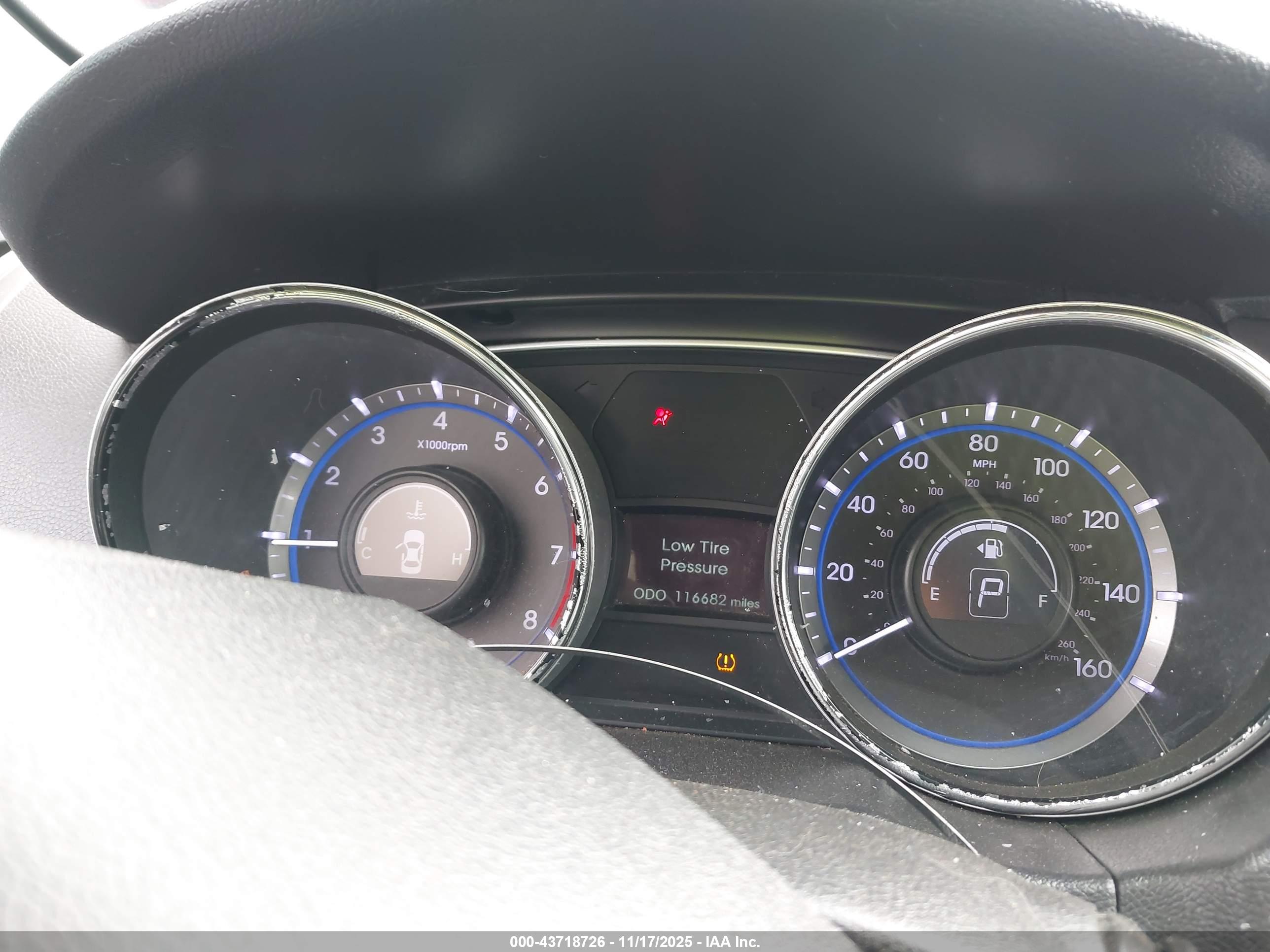 HYUNDAI SONATA image 7