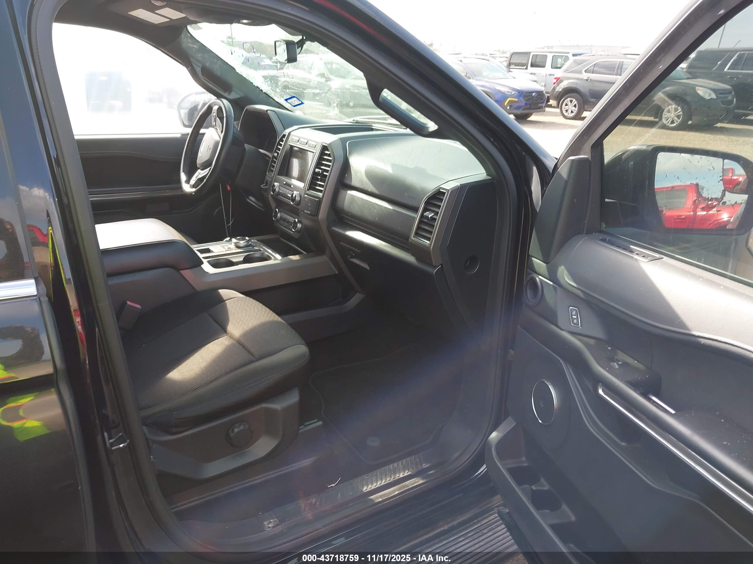 FORD EXPEDITION image 5