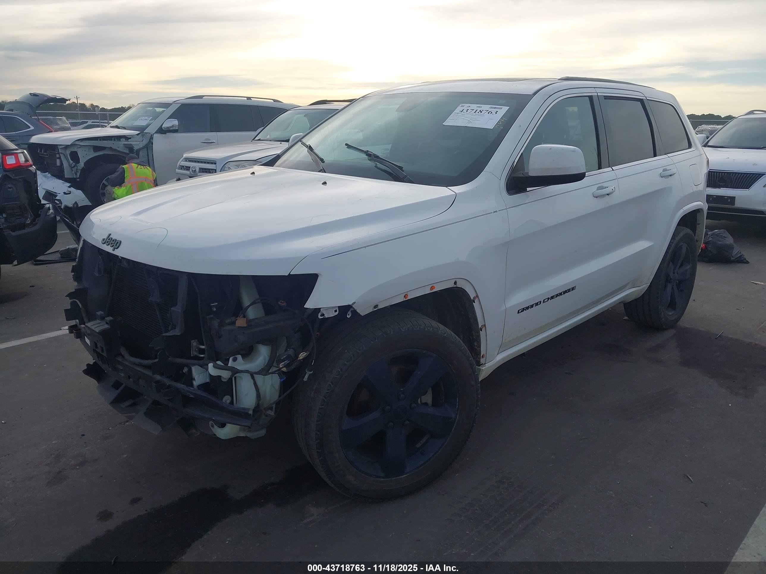 JEEP GRAND image 2