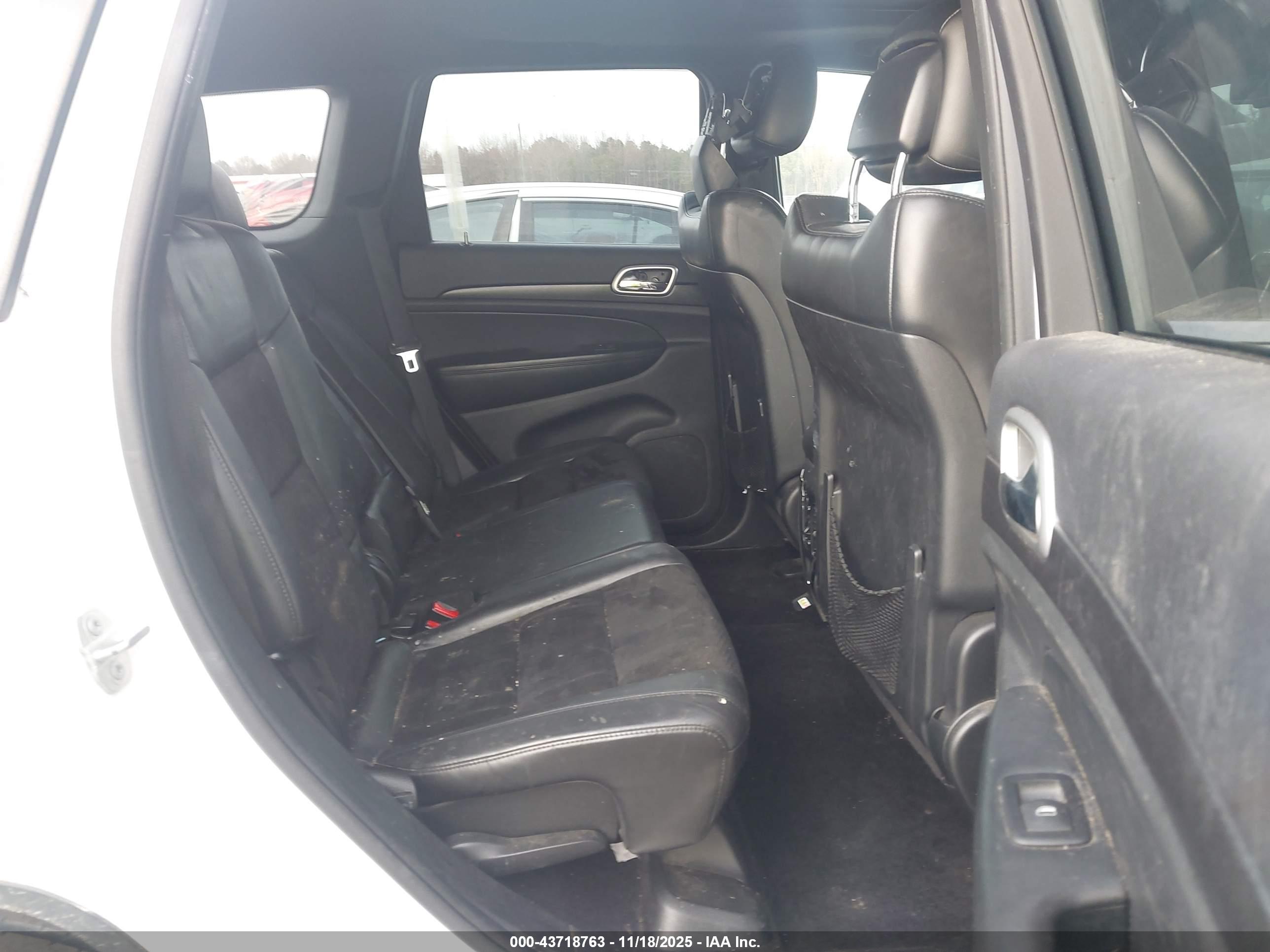 JEEP GRAND image 8