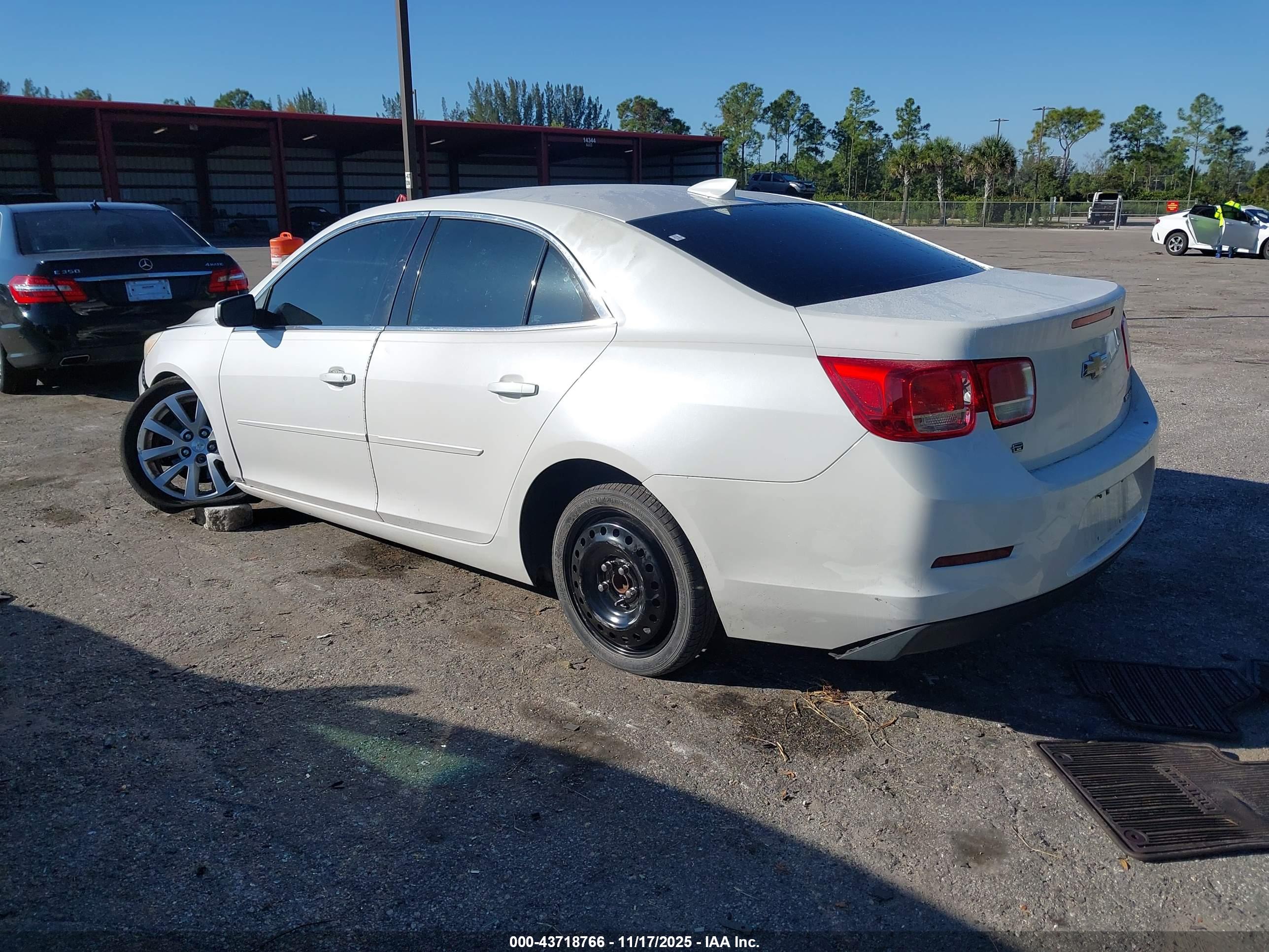 CHEVROLET MALIBU image 3