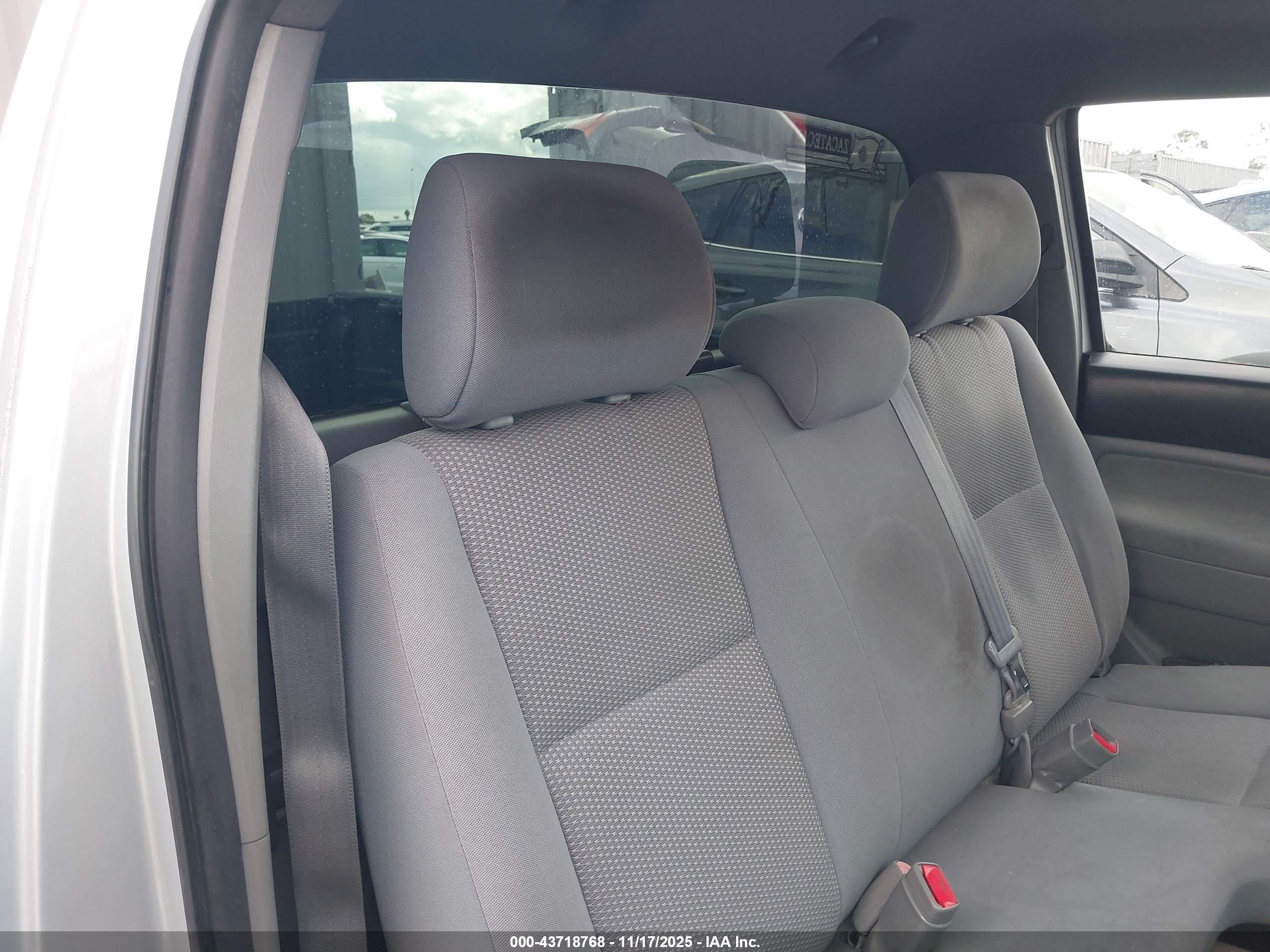 TOYOTA TACOMA image 8