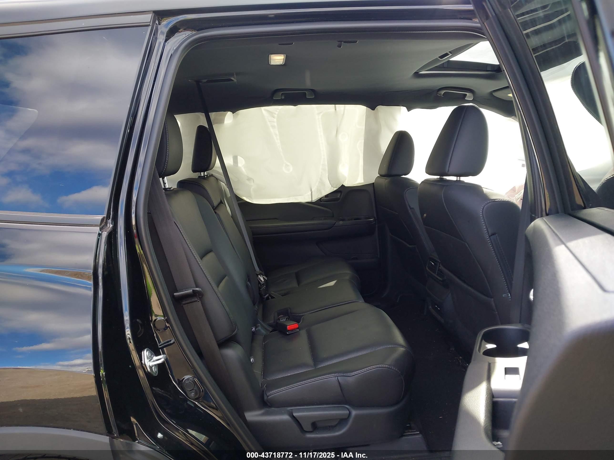 HONDA PASSPORT image 8