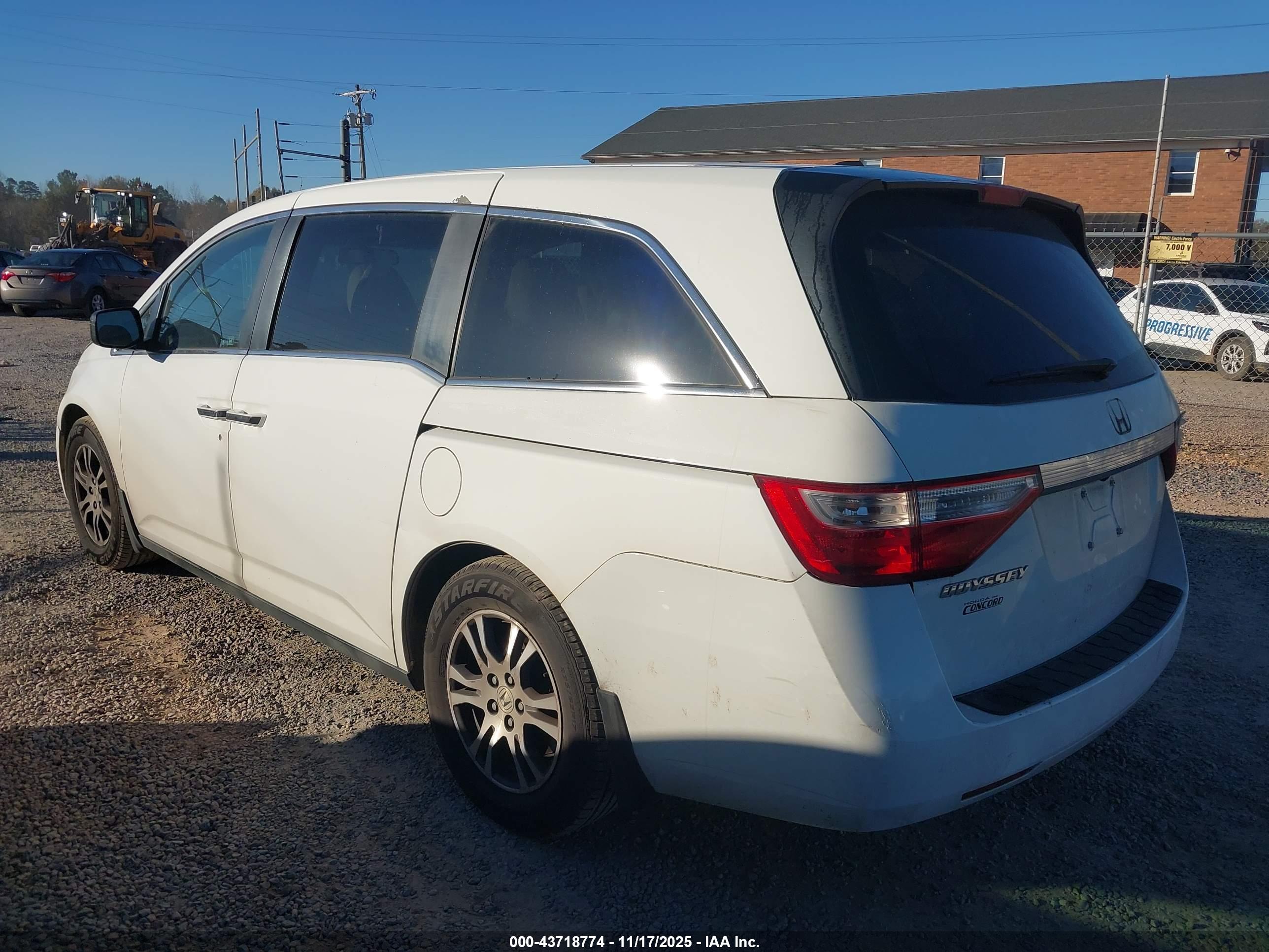HONDA ODYSSEY image 3