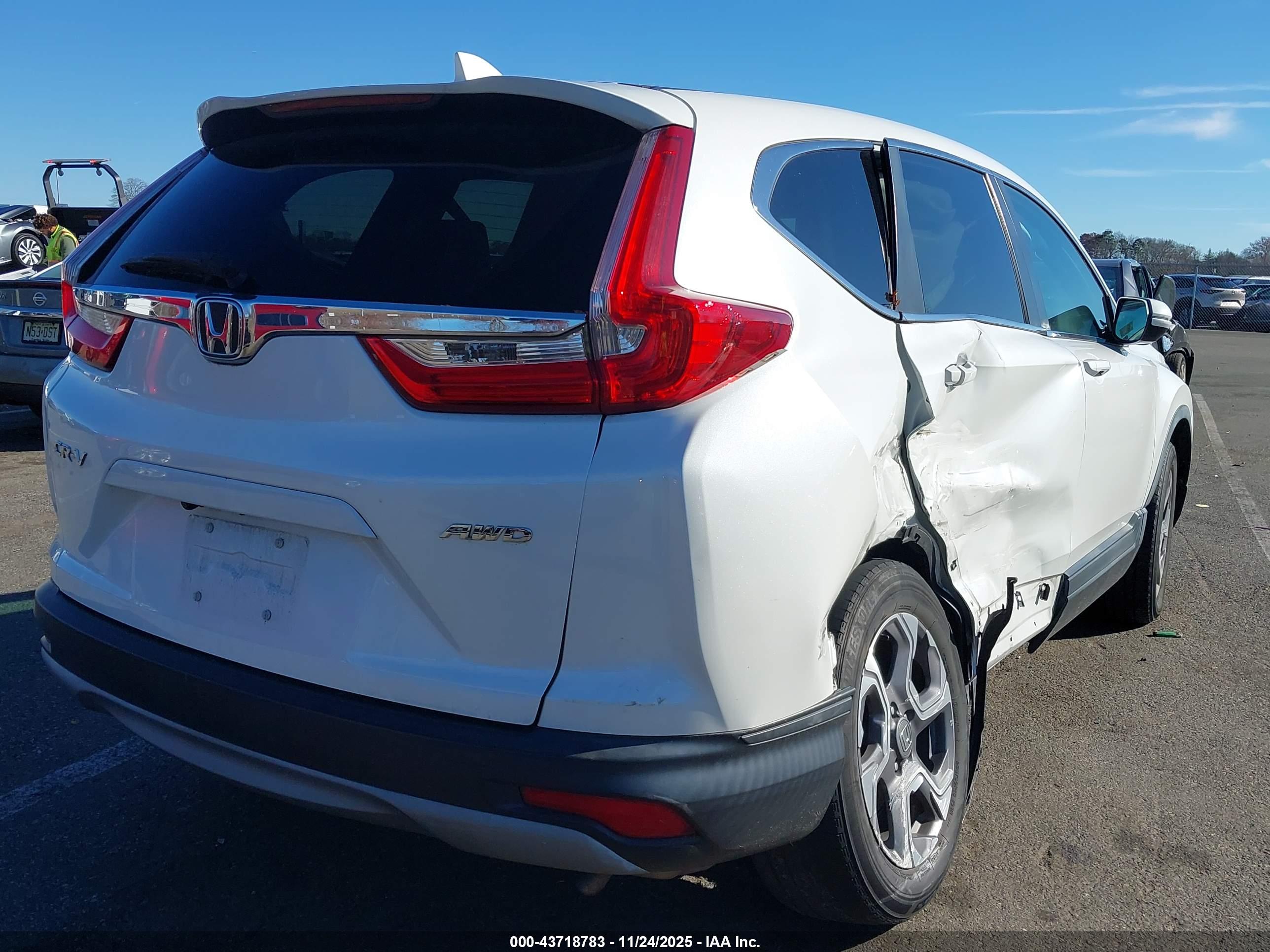 HONDA CR-V image 4