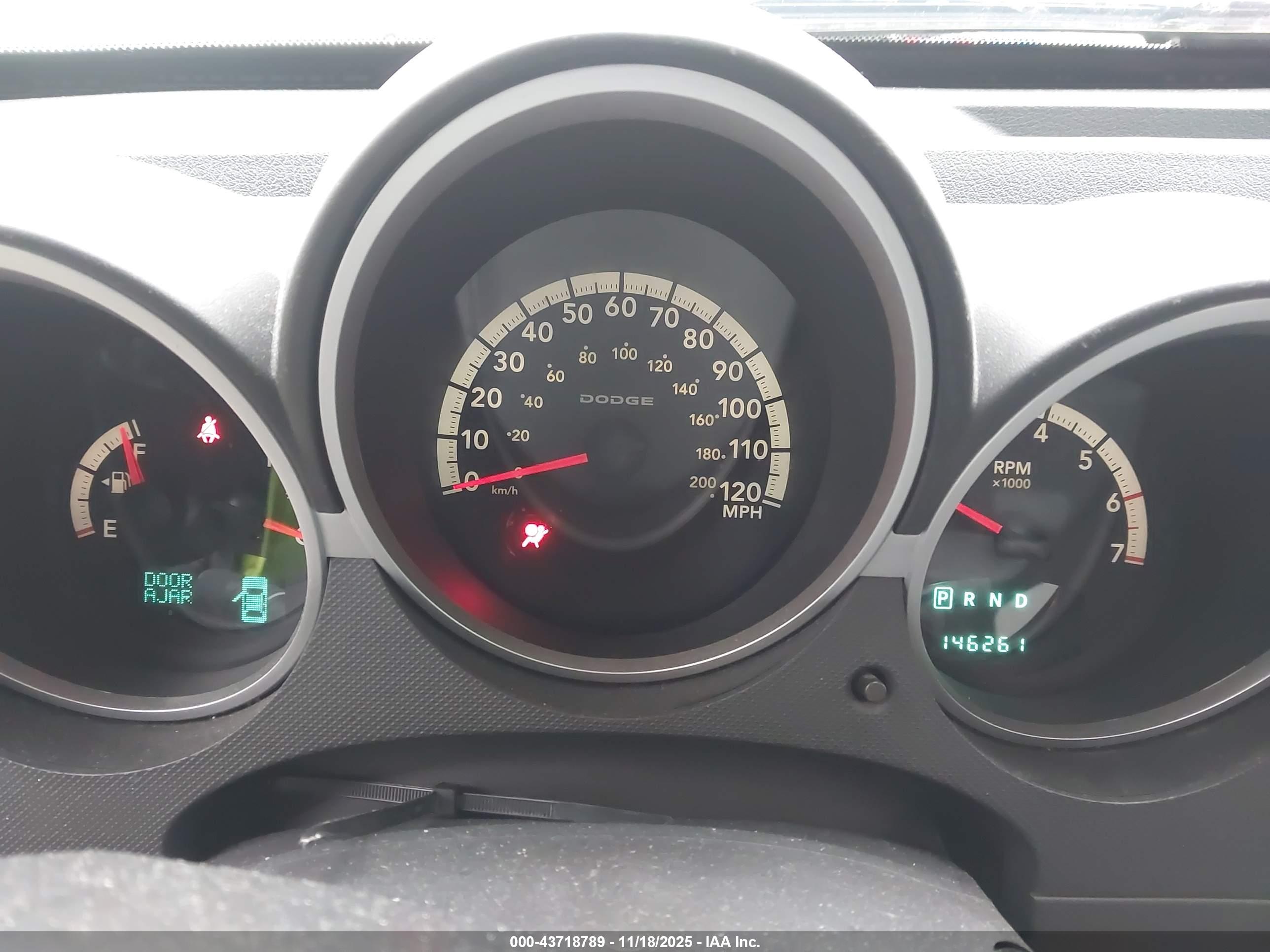 DODGE NITRO image 7
