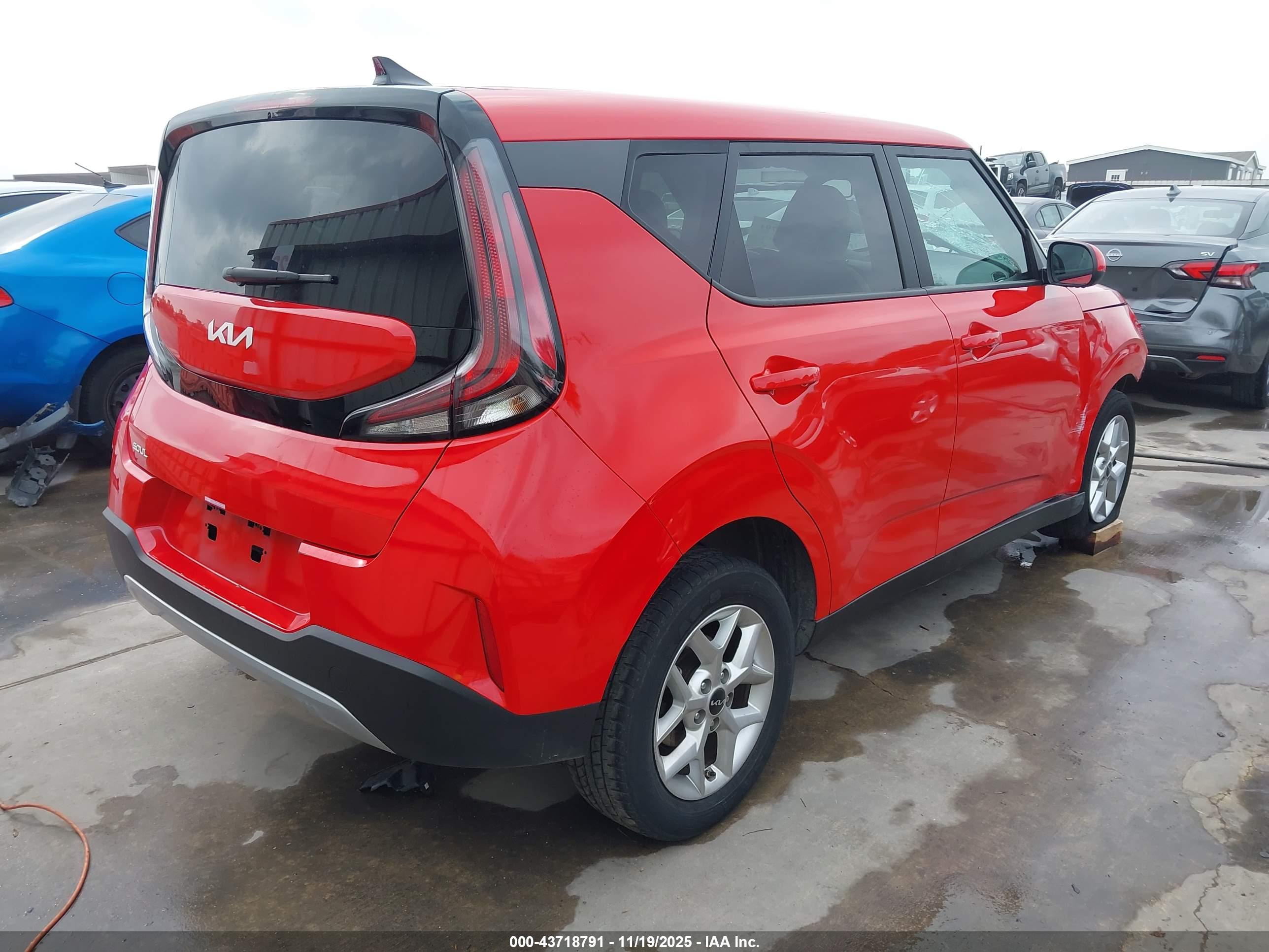KIA SOUL image 4