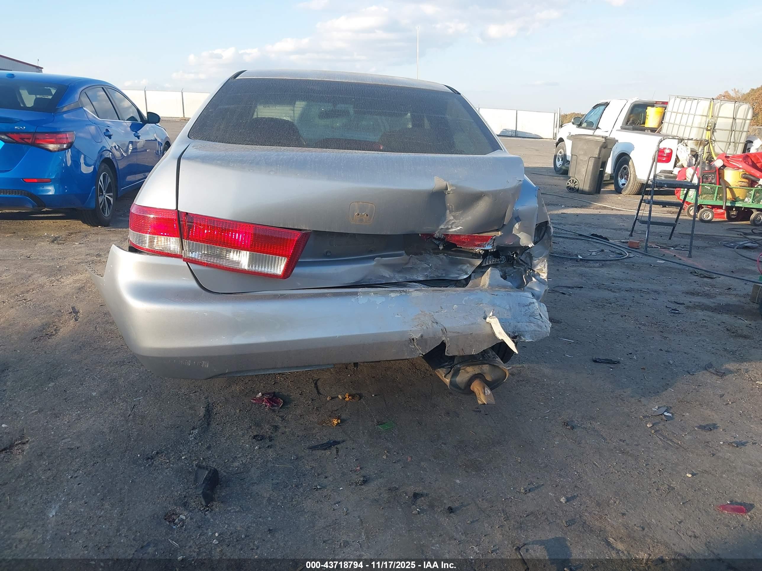 HONDA ACCORD image 6