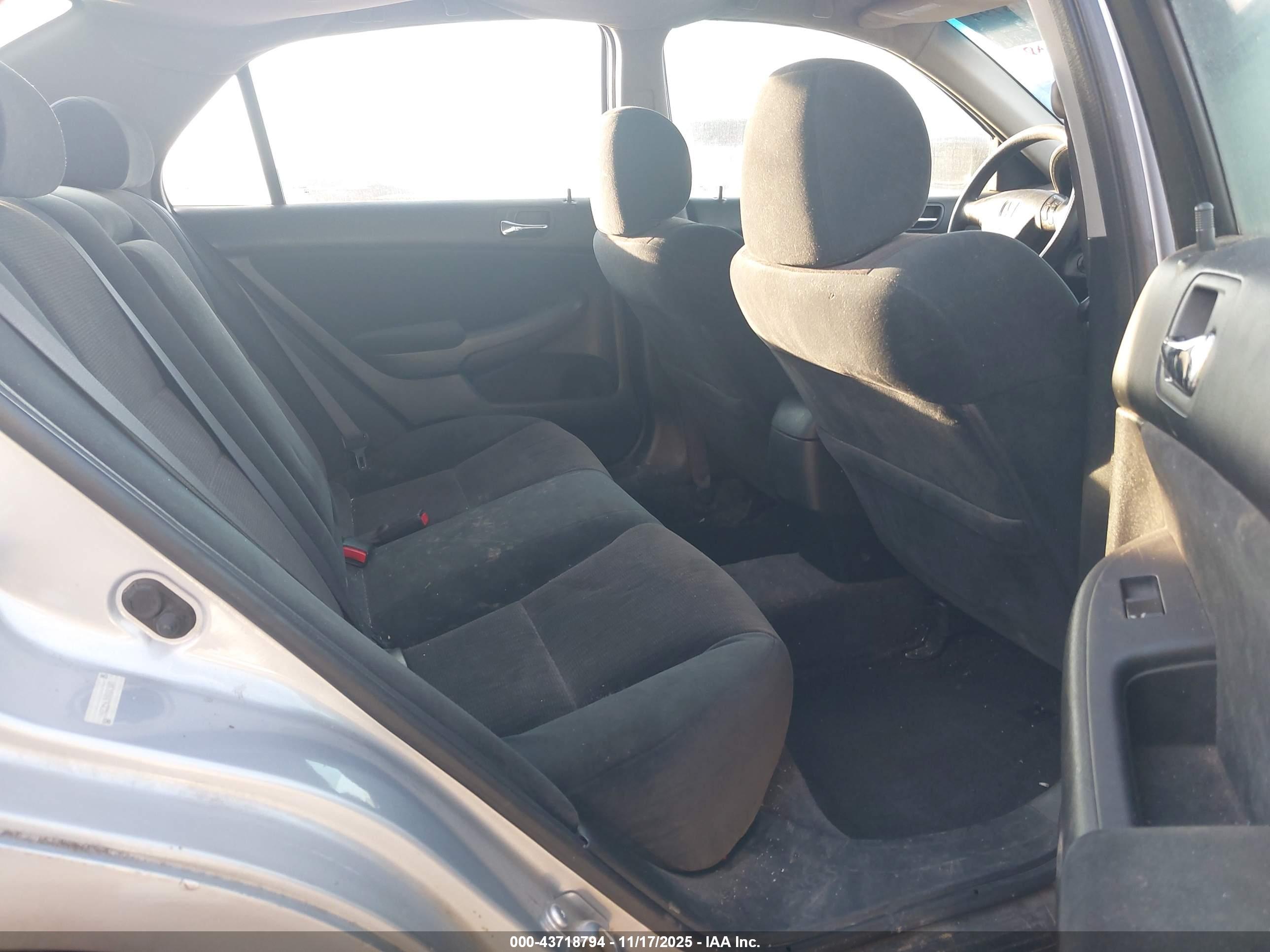 HONDA ACCORD image 8