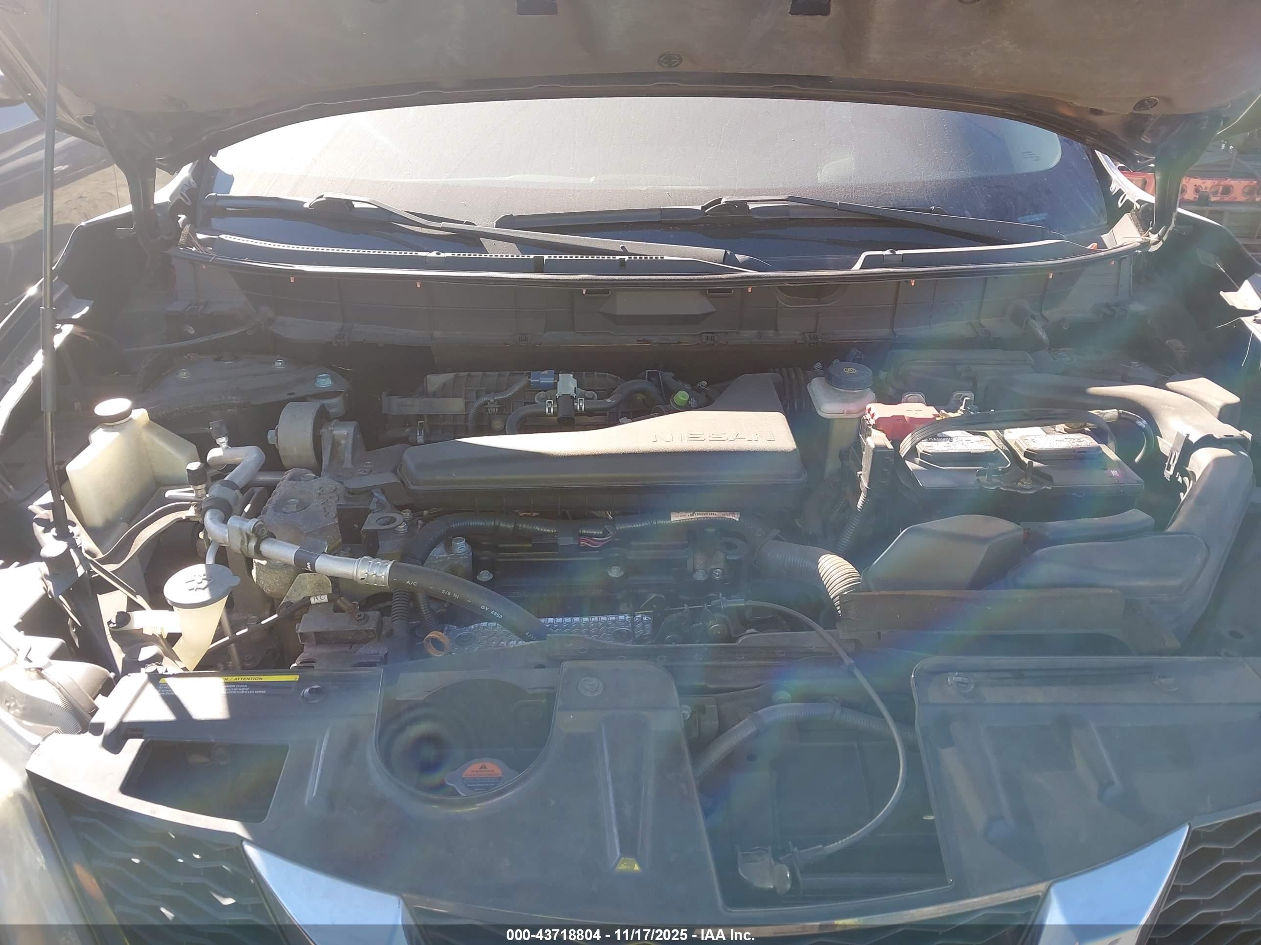 NISSAN ROGUE image 10