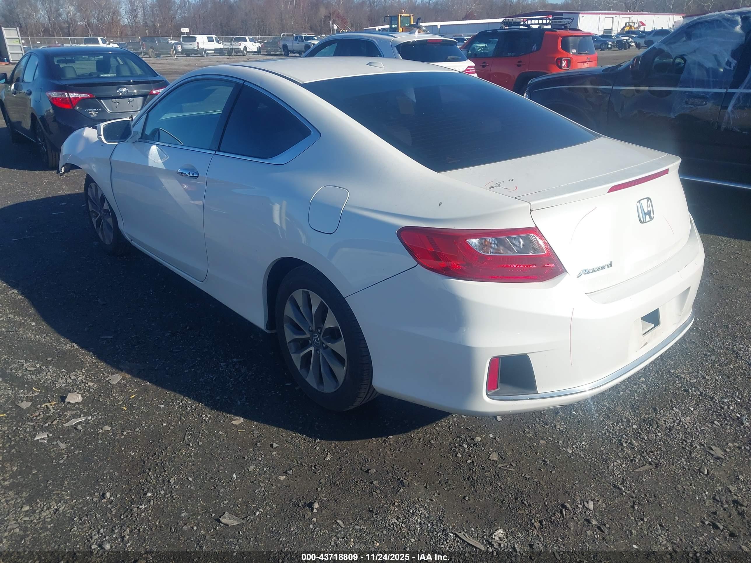 HONDA ACCORD image 3