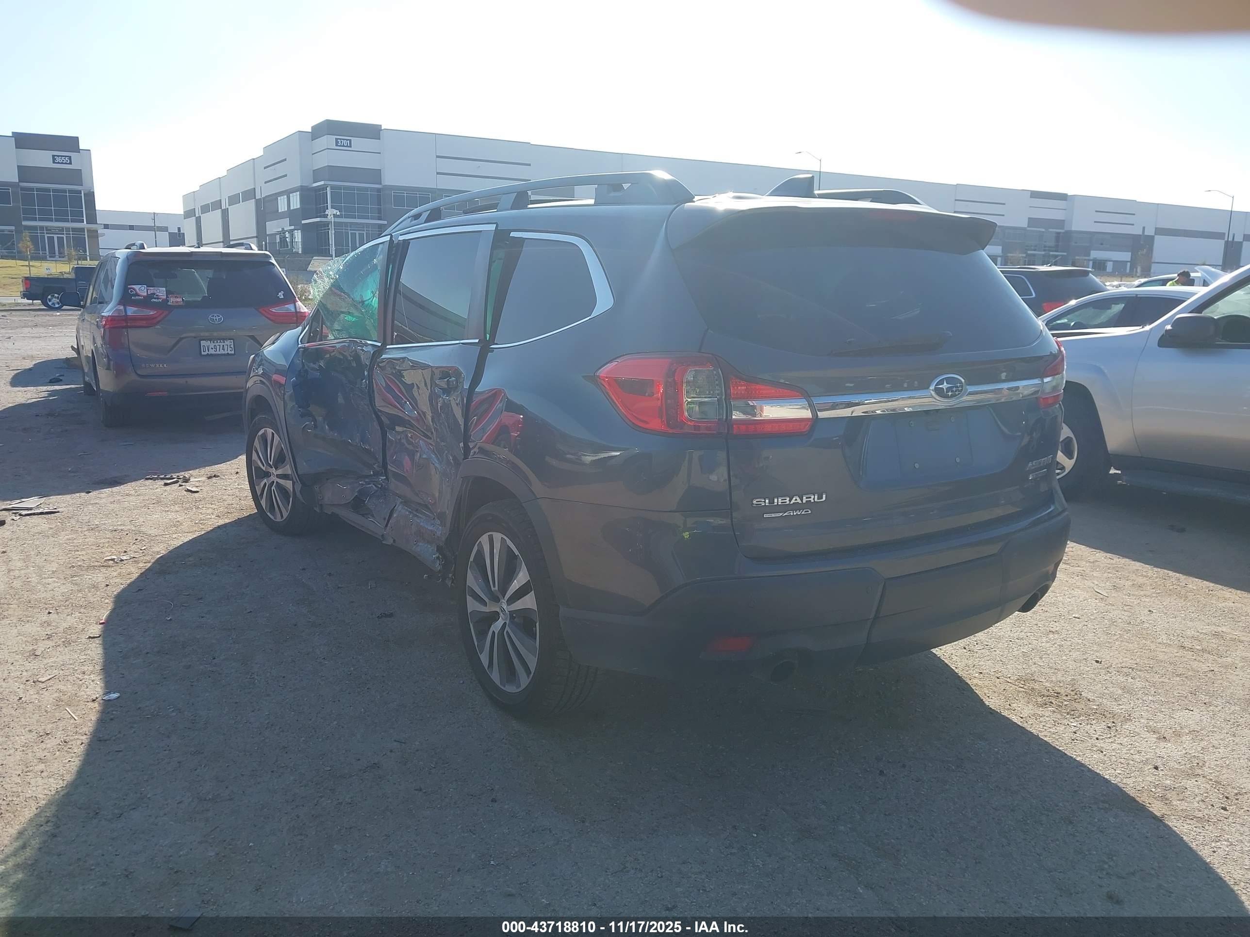 SUBARU ASCENT image 3
