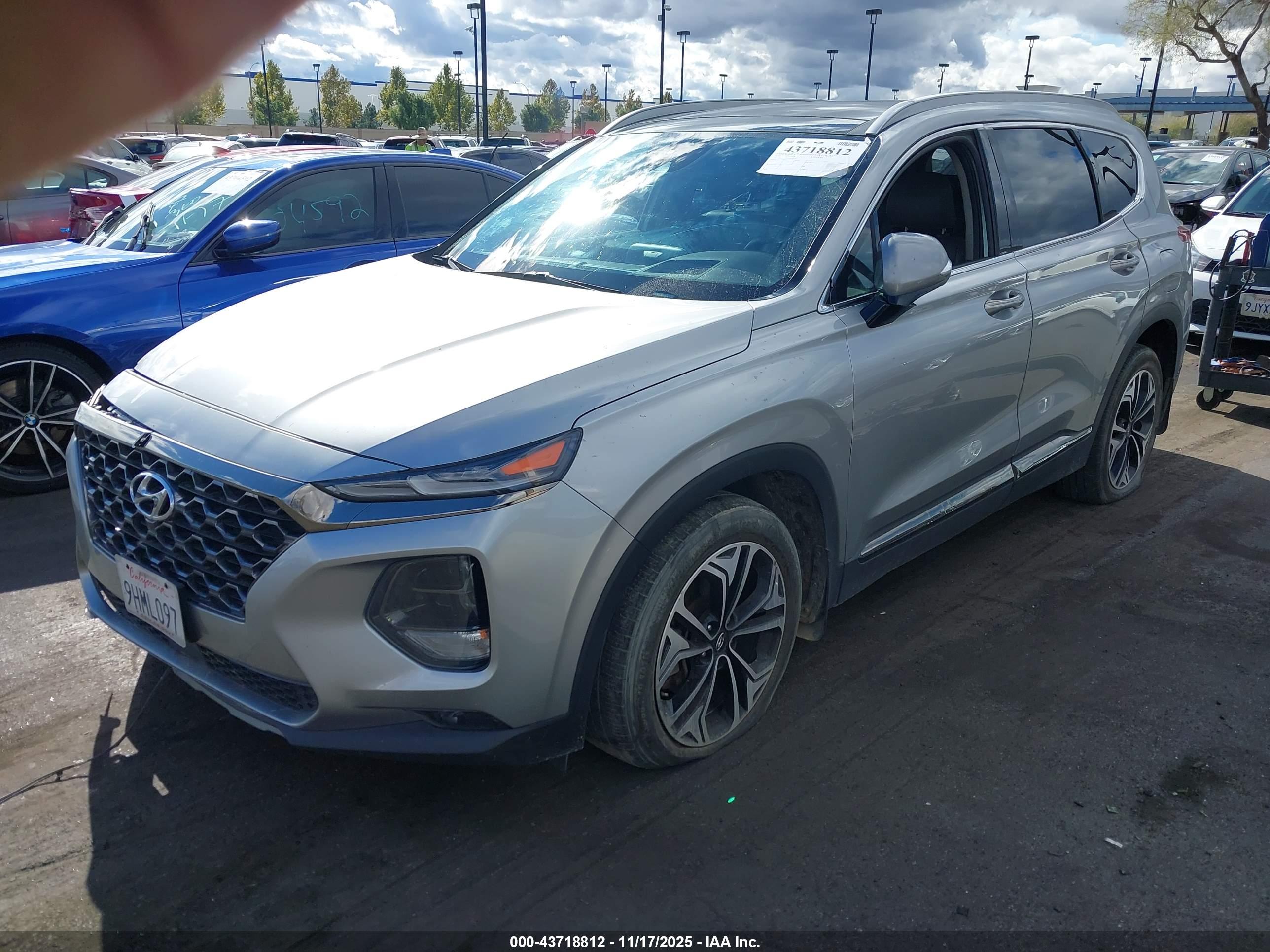 HYUNDAI SANTA image 2