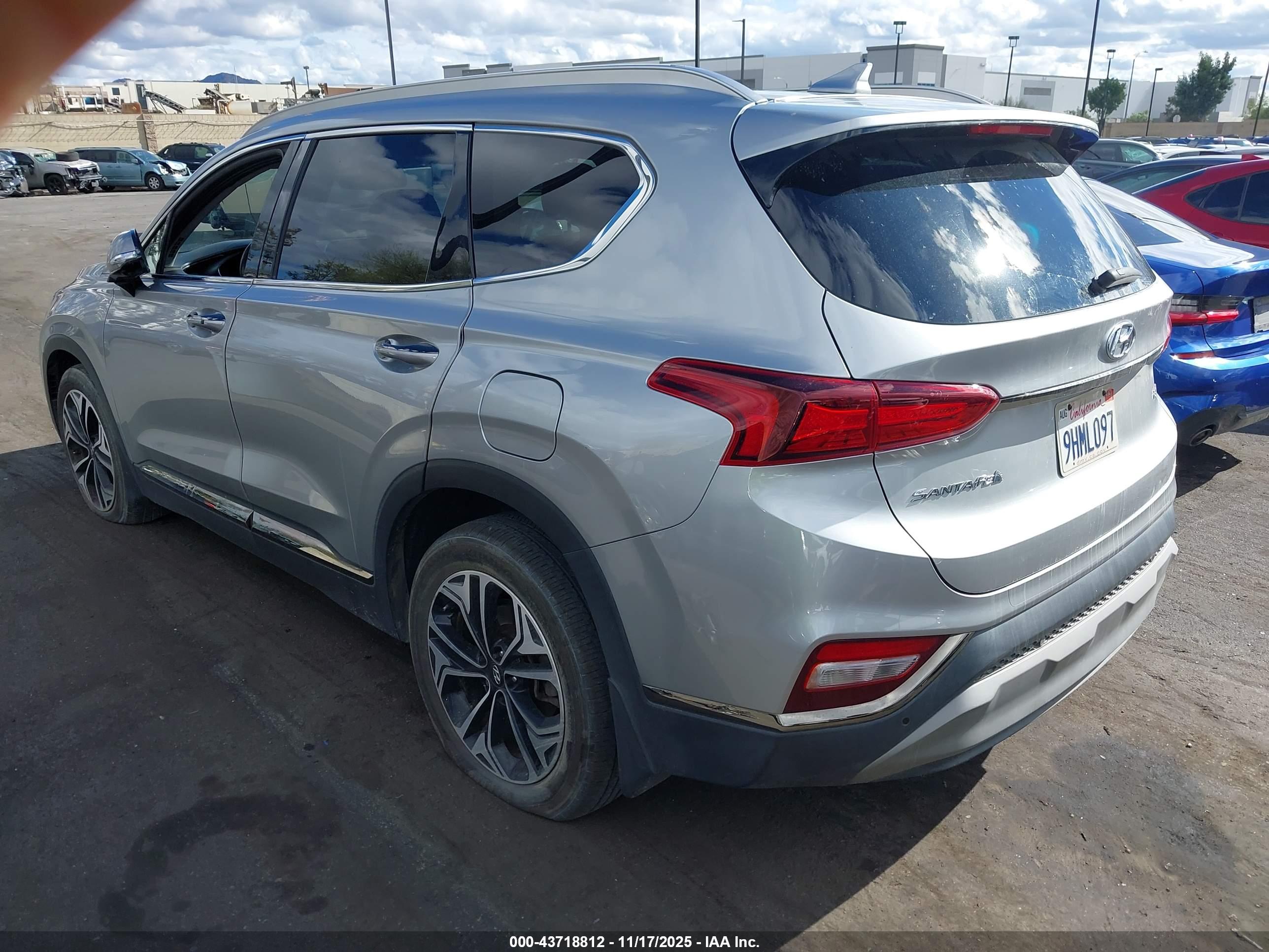 HYUNDAI SANTA image 3