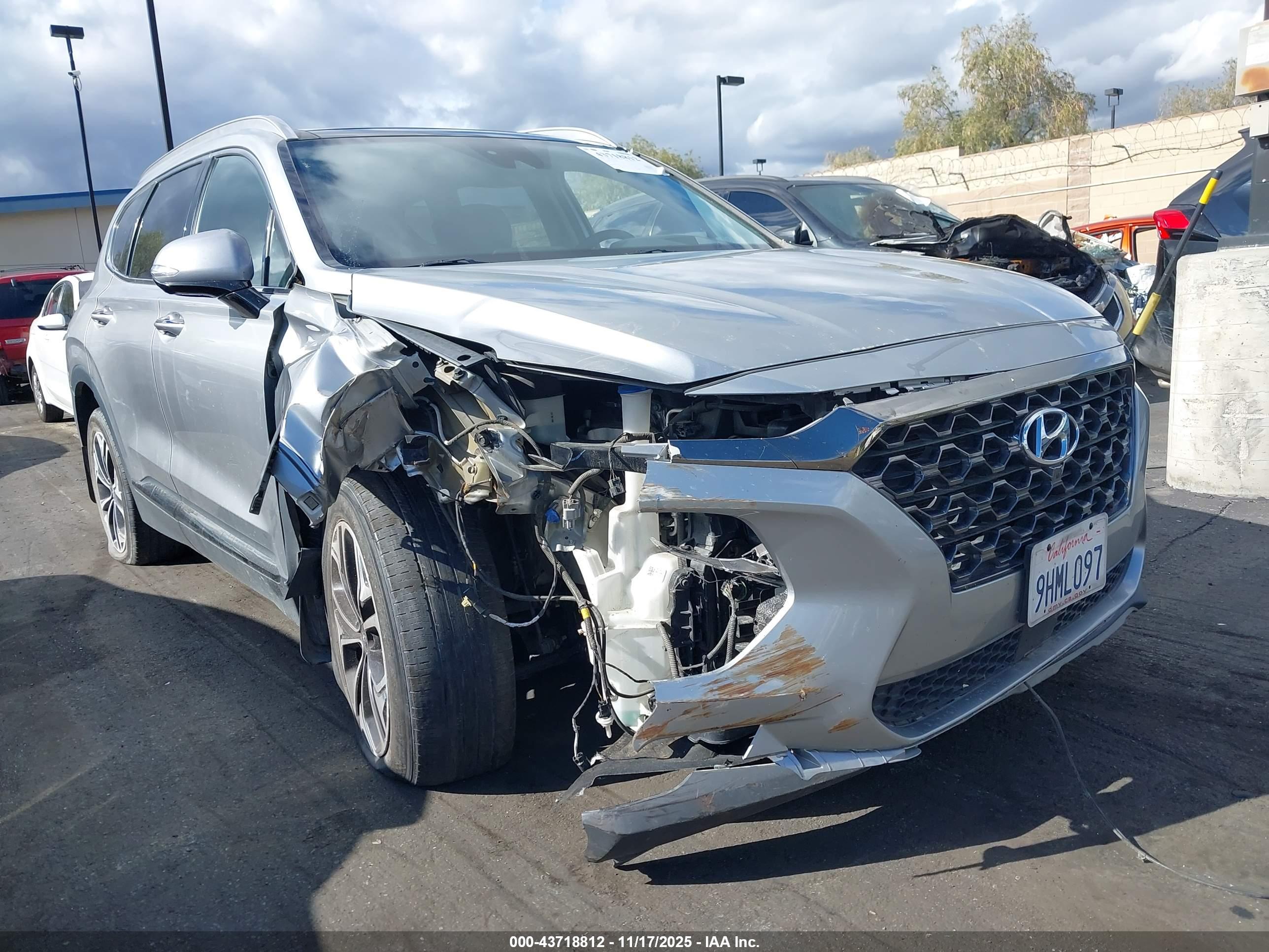 HYUNDAI SANTA image 6