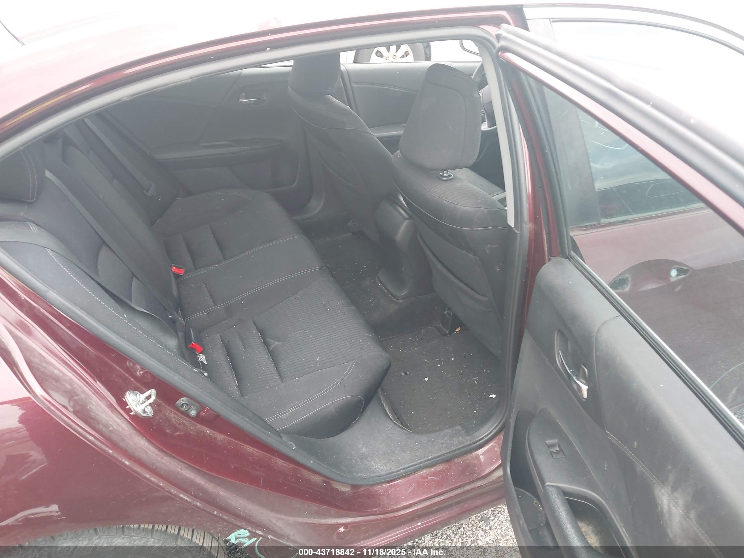 HONDA ACCORD image 8