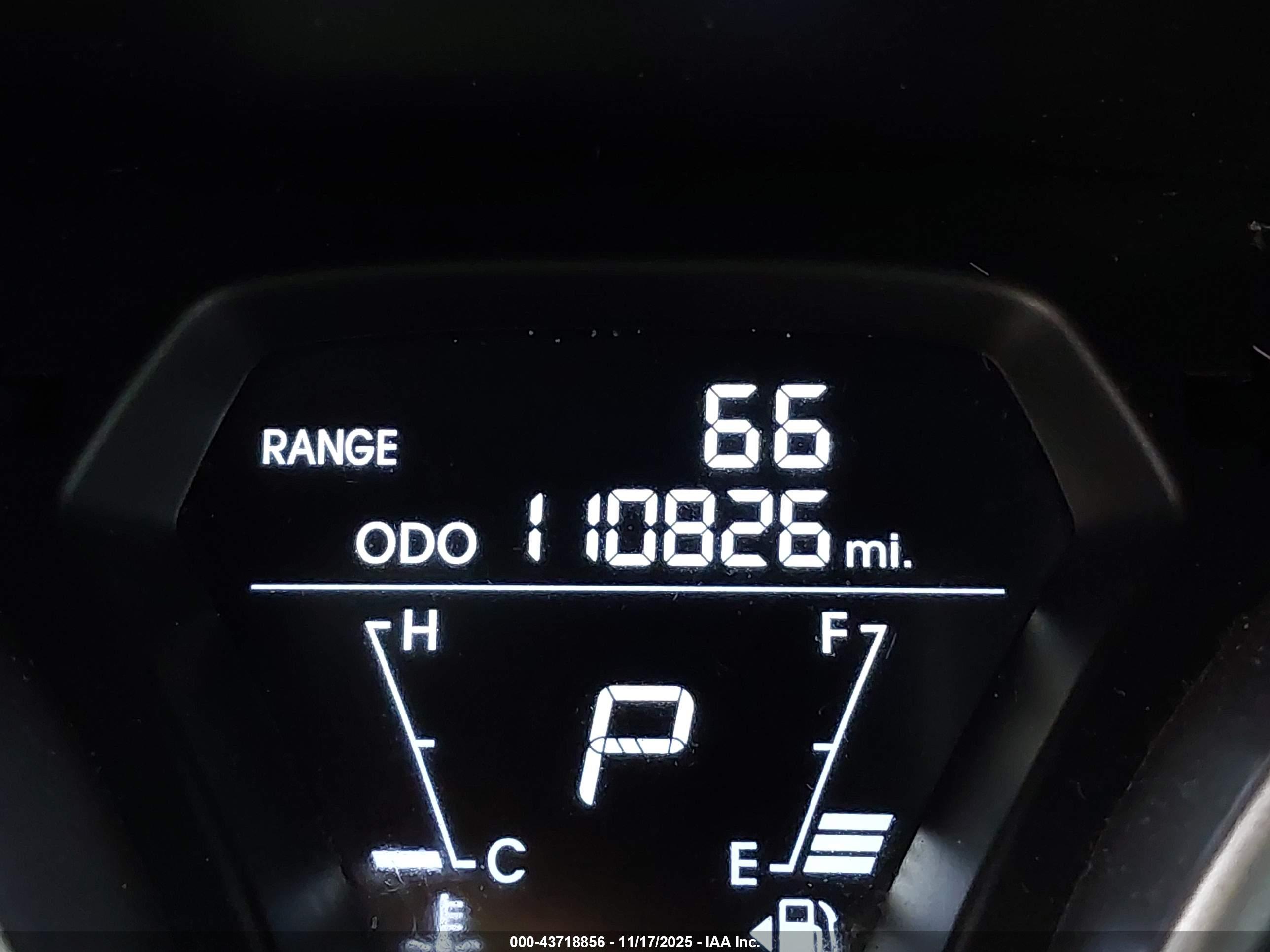 HYUNDAI ELANTRA image 7