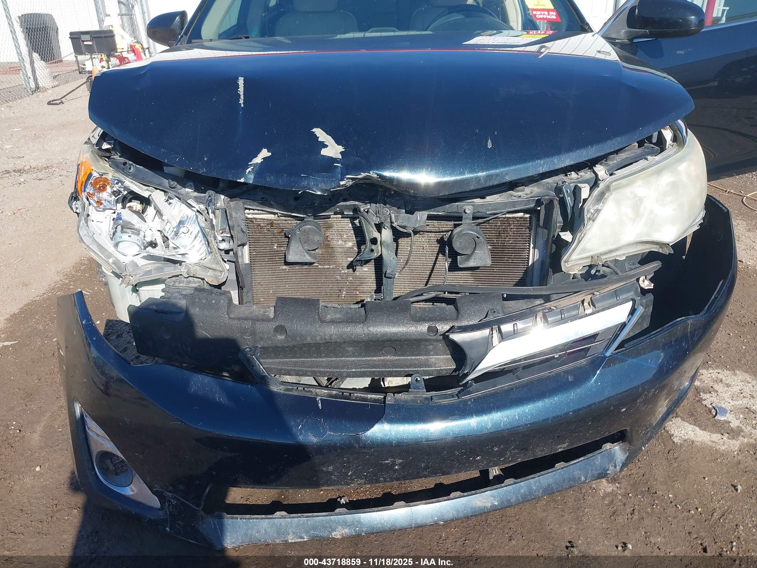 TOYOTA CAMRY image 6