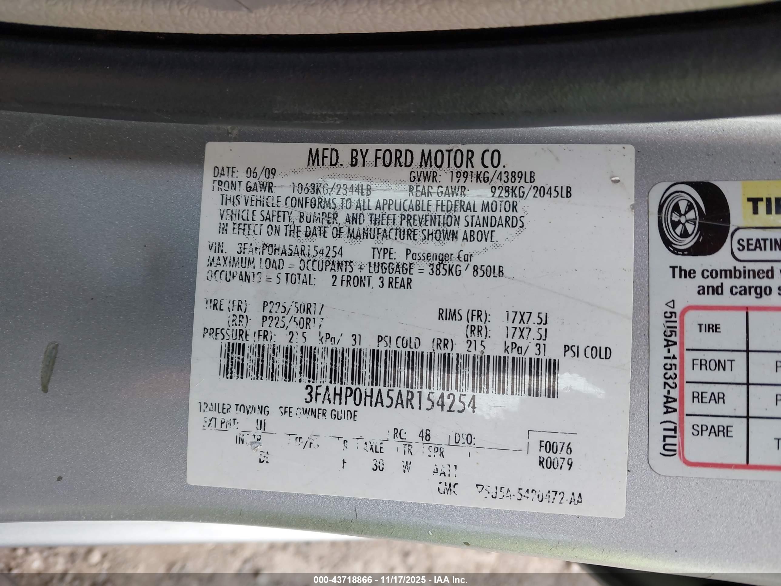 FORD FUSION image 9