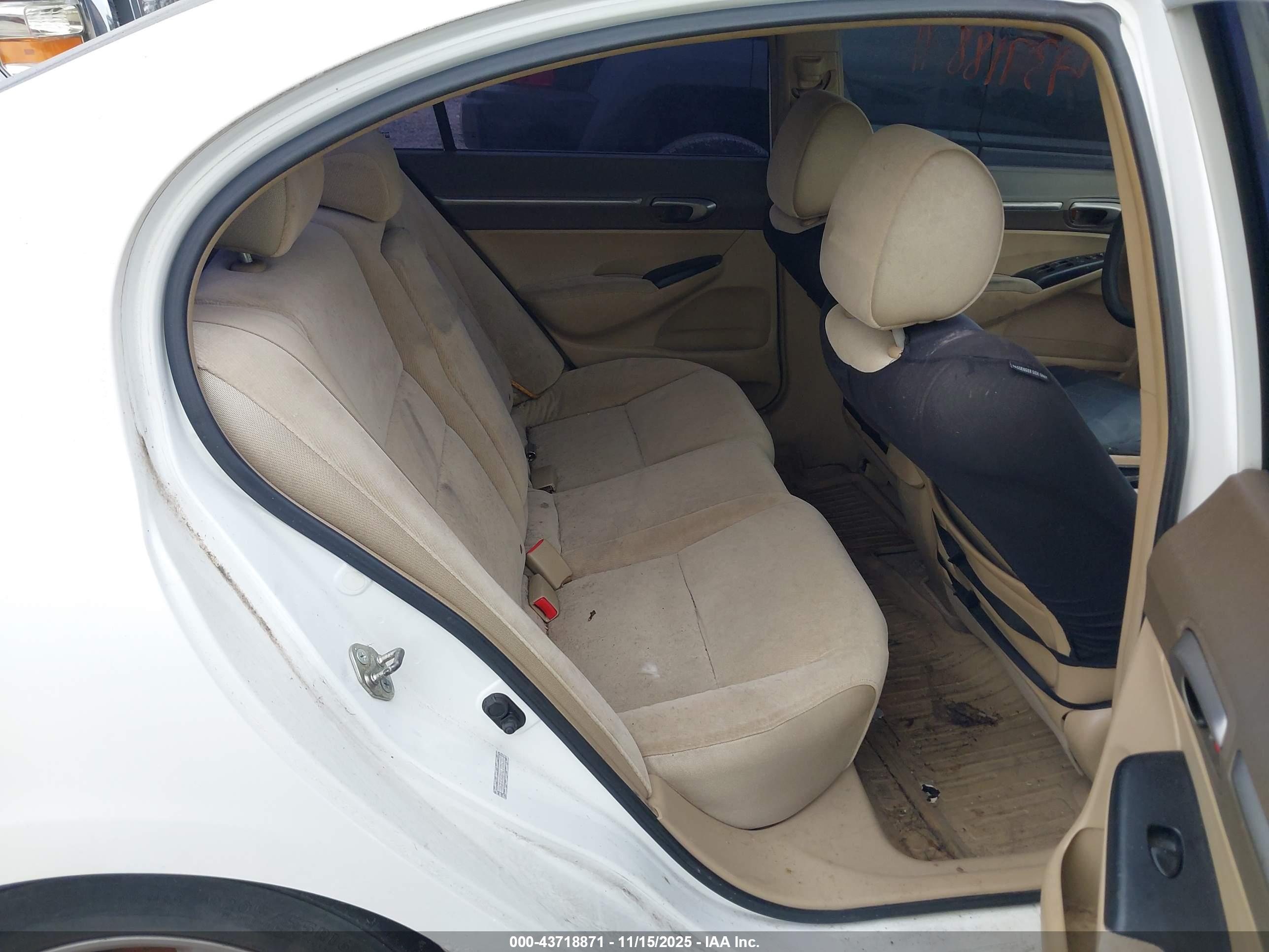 HONDA CIVIC image 8