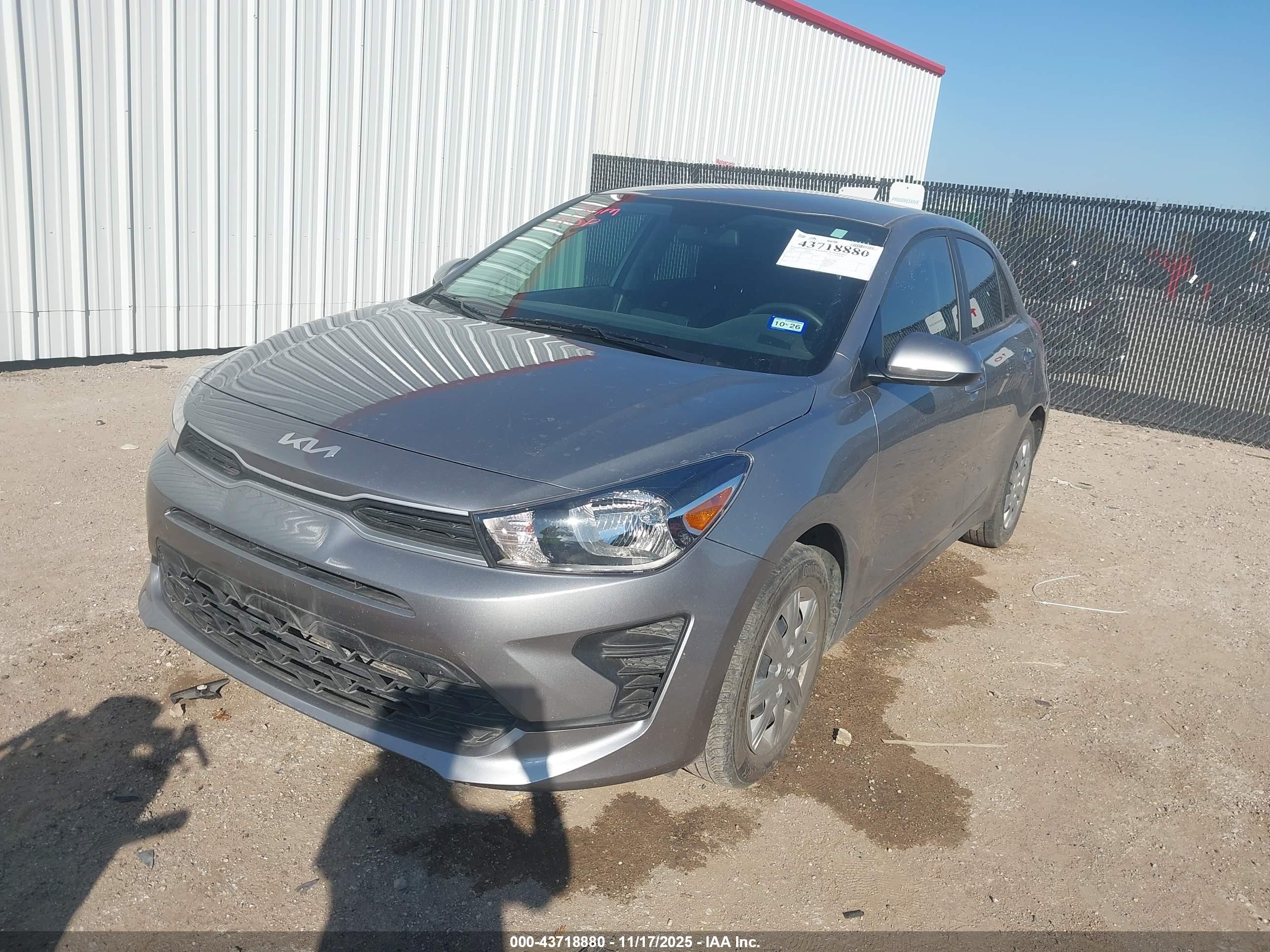 KIA RIO image 2