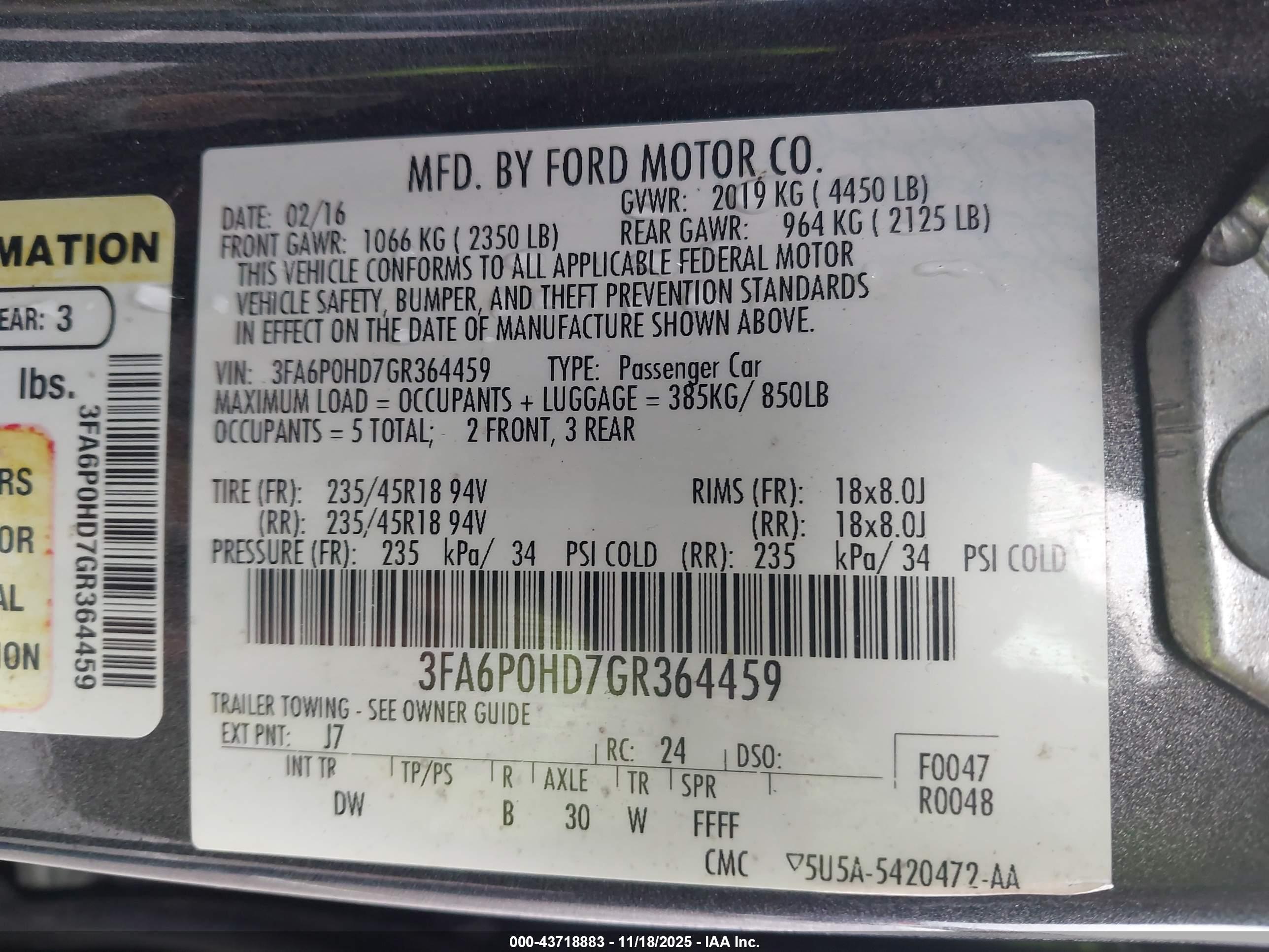 FORD FUSION image 9