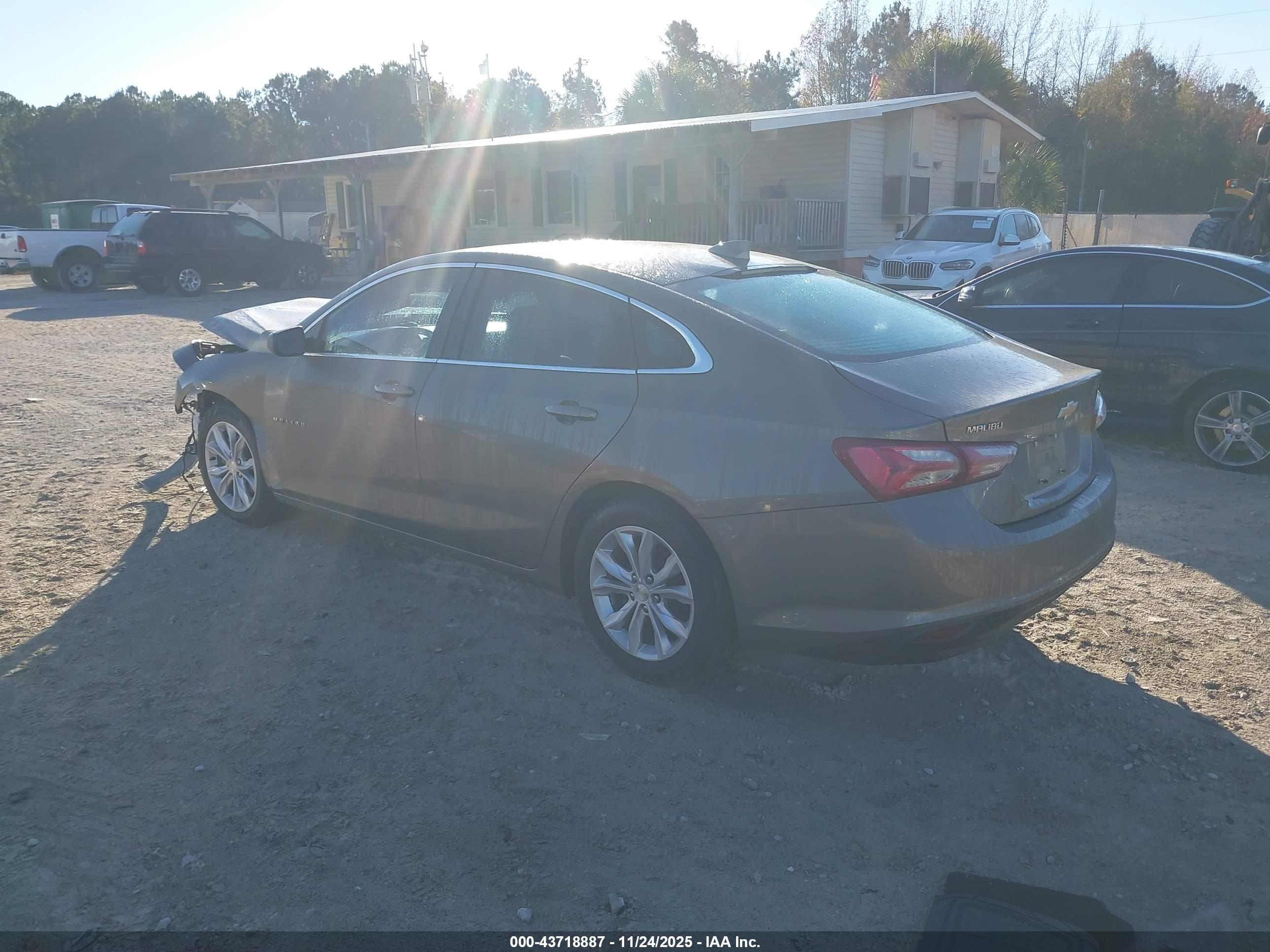 CHEVROLET MALIBU image 3