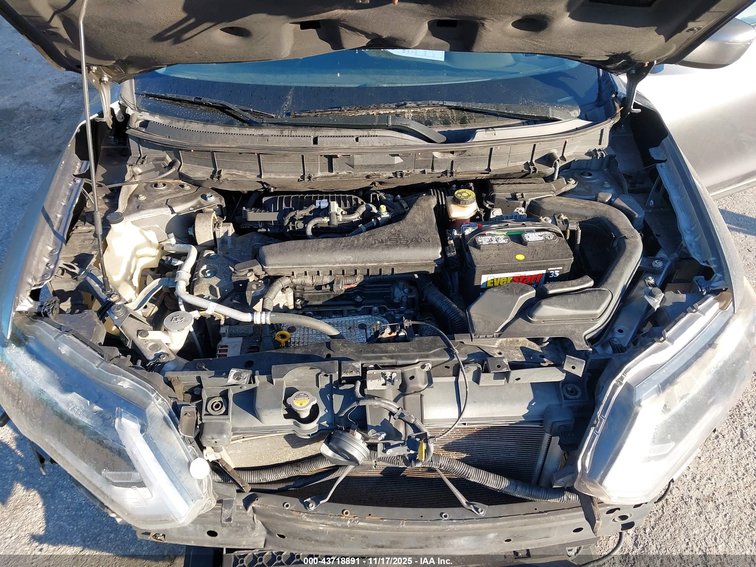 NISSAN ROGUE image 10